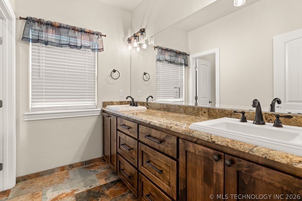 11703 Hidden Oak Circle Kingston OK 73439