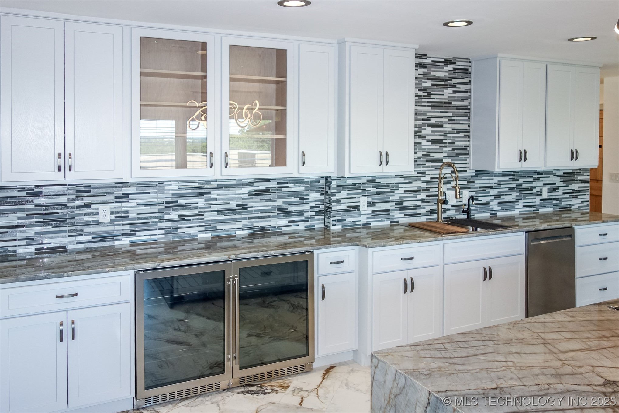 6642 E 60th Place Tulsa OK 74145