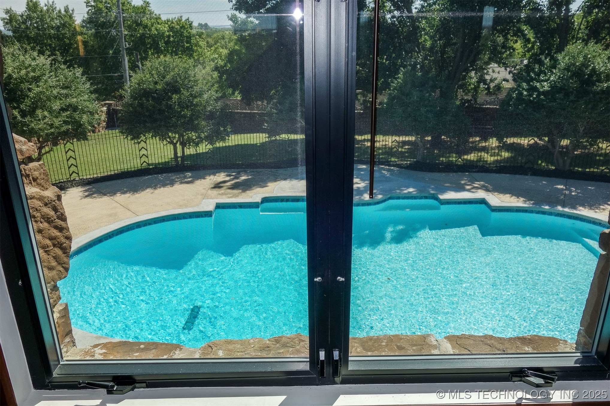 6642 E 60th Place Tulsa OK 74145