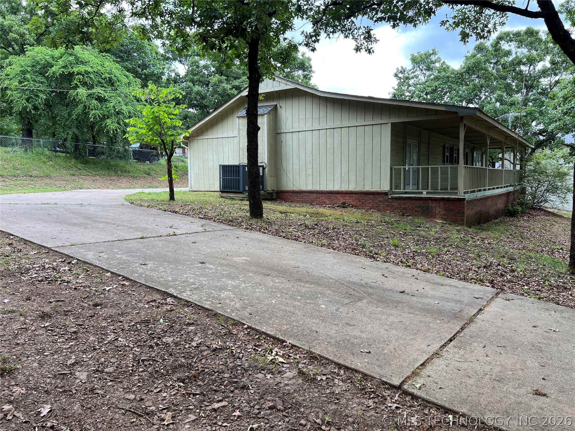477067 E 1094 Road Roland OK 74954