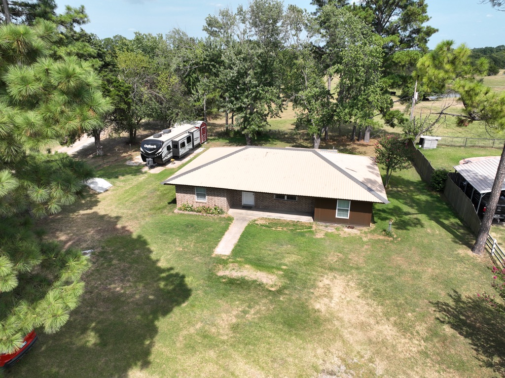 174 Hummingbird Circle Colbert OK 74733