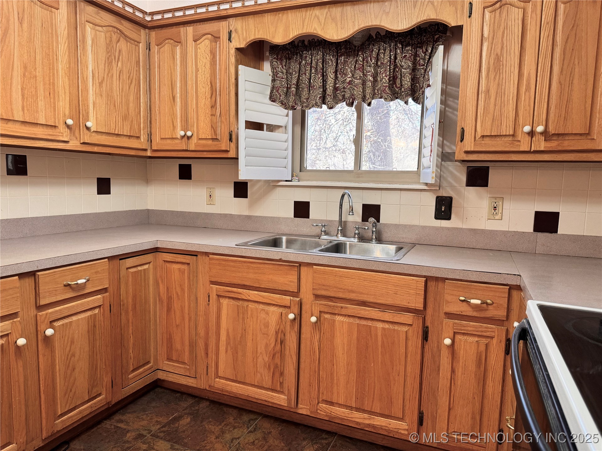 1114 Comet Ardmore OK 73401