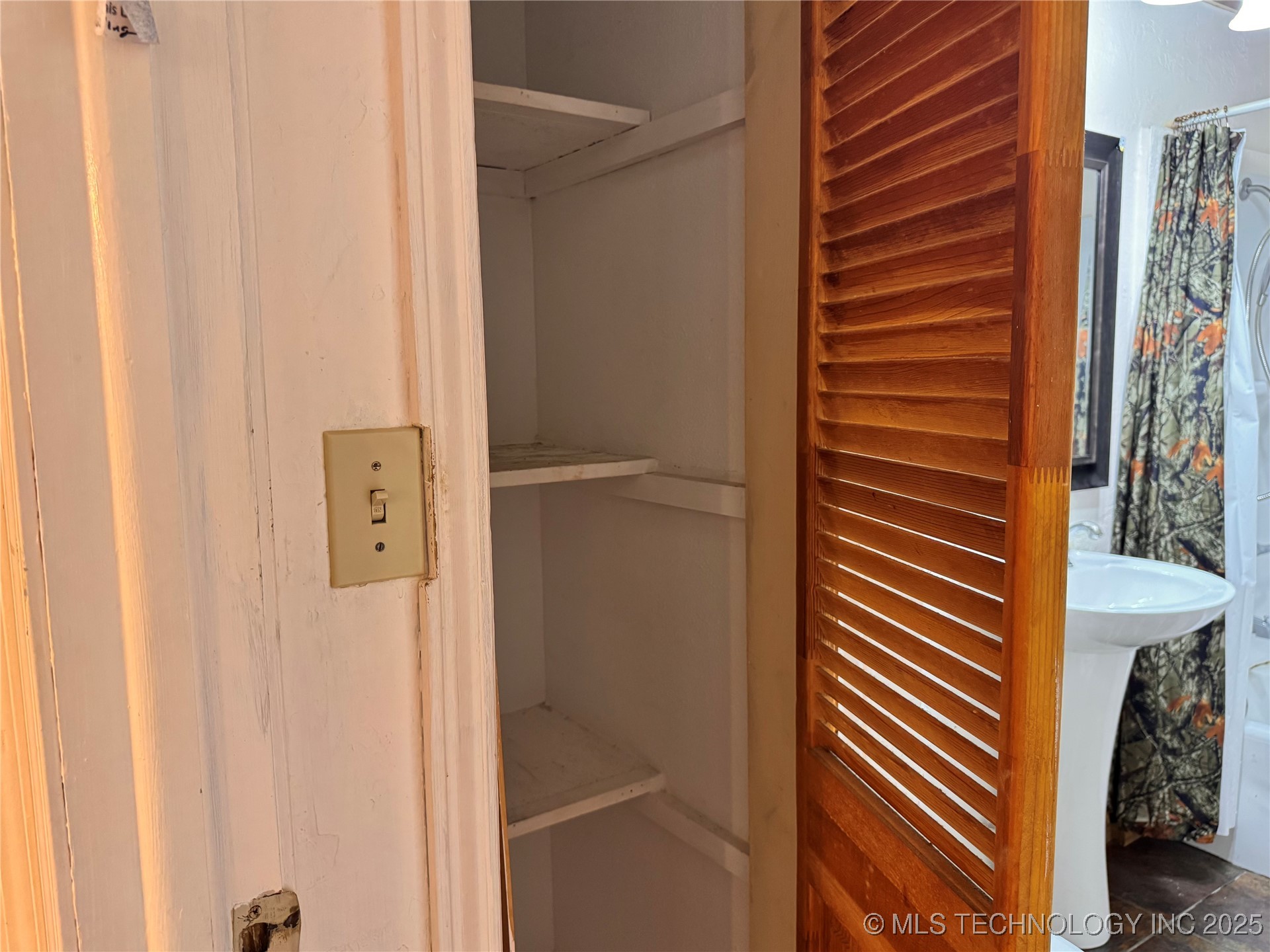 1114 Comet Ardmore OK 73401