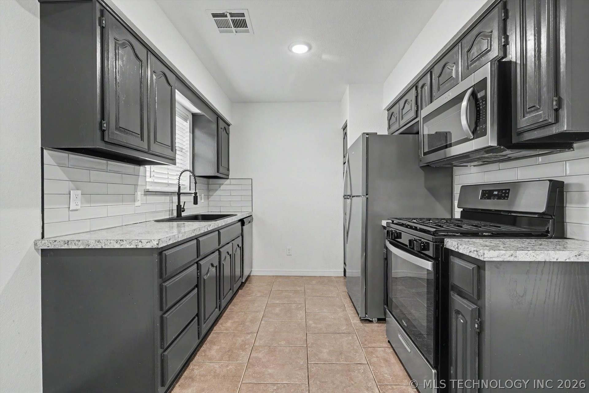 9414 E Magnoliawood Drive Claremore OK 74019