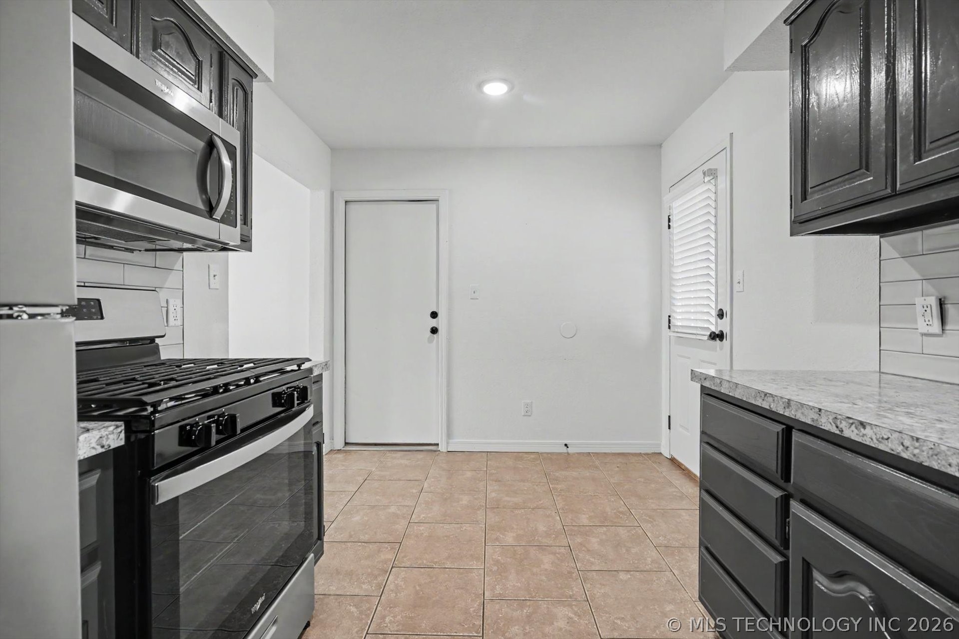 9414 E Magnoliawood Drive Claremore OK 74019
