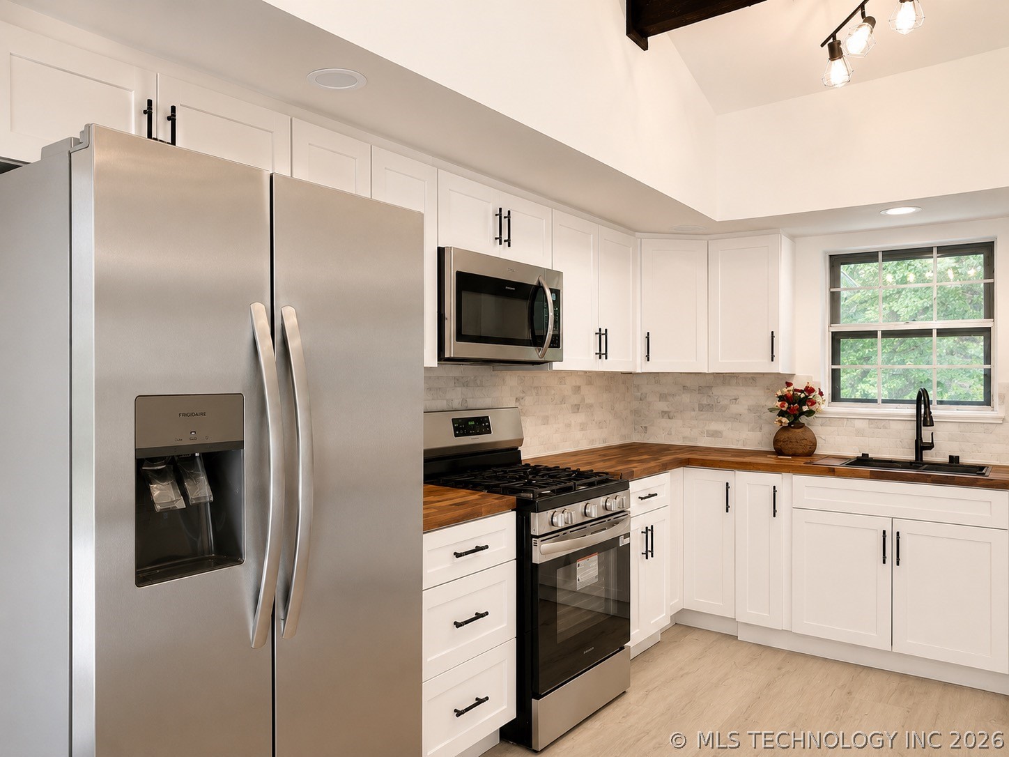 2403 W Newton Place Tulsa OK 74127
