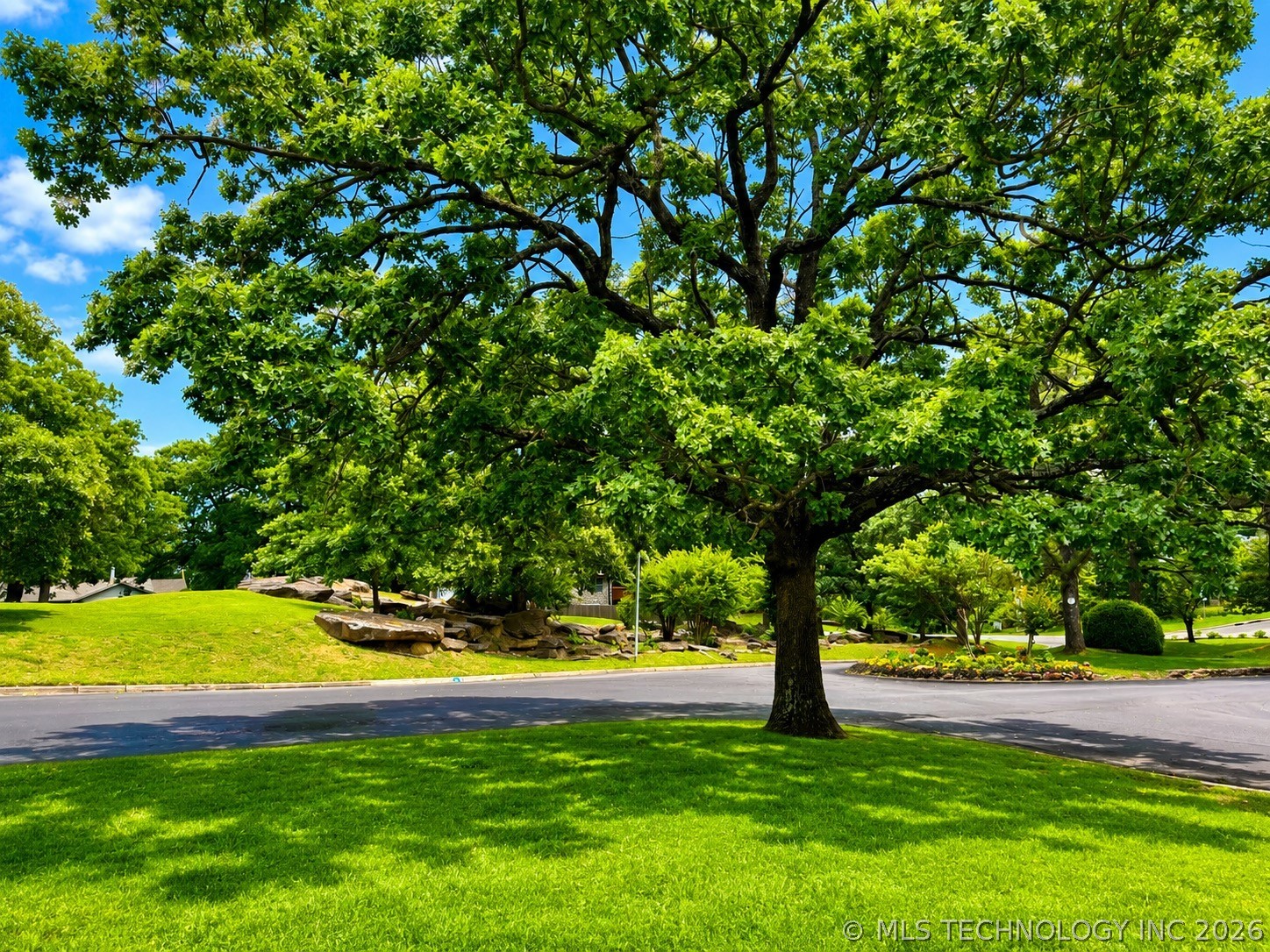 2403 W Newton Place Tulsa OK 74127