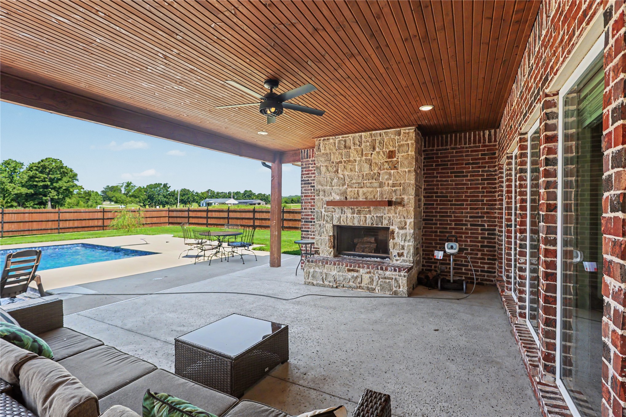 1515 N County Line Road Fort Gibson OK 74434