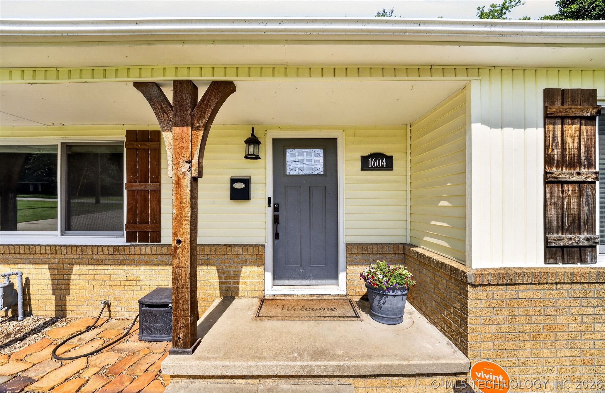 1604 Smysor Drive Bartlesville OK 74006