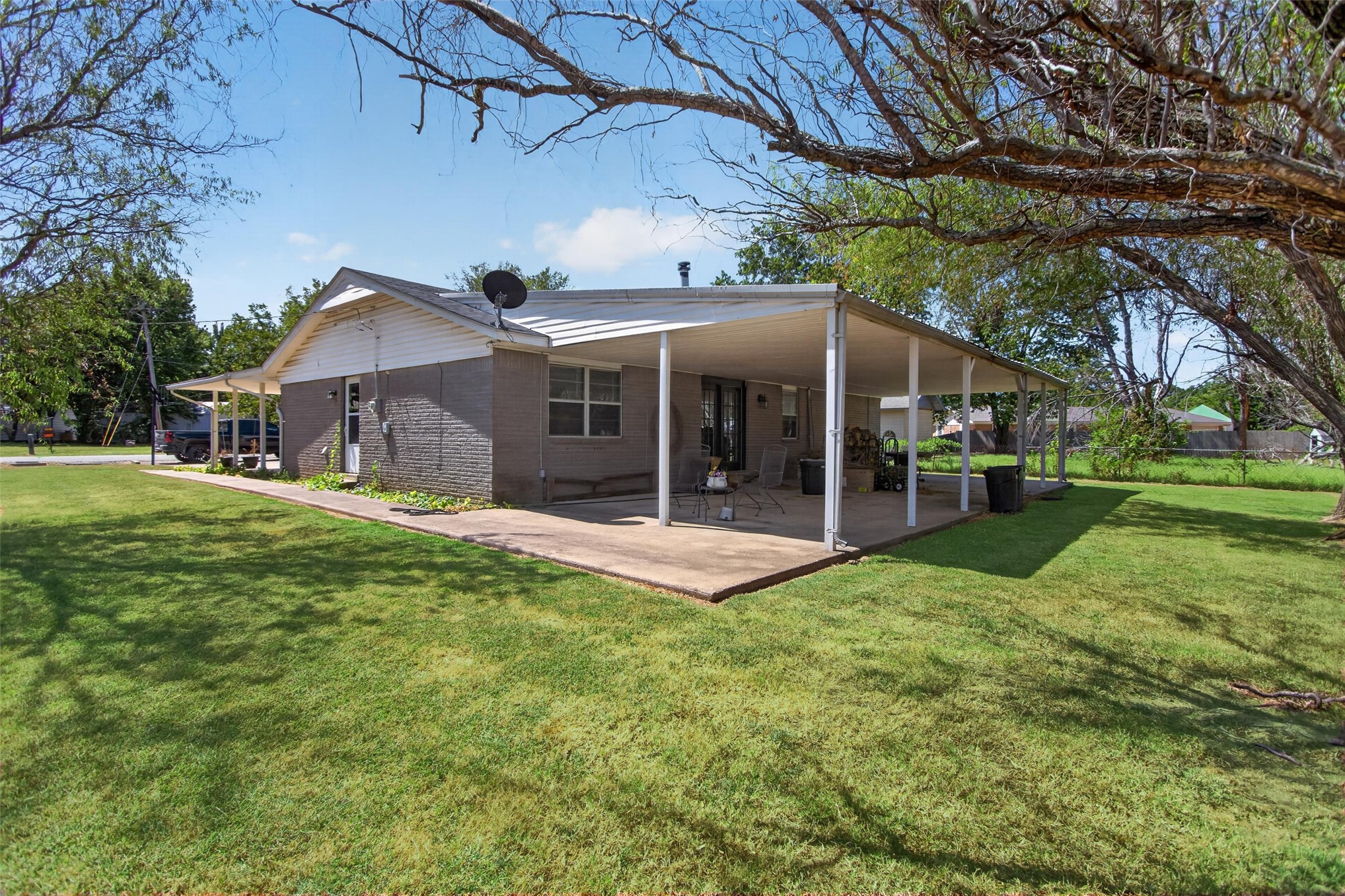 301 E Layton Street E Chelsea OK 74016