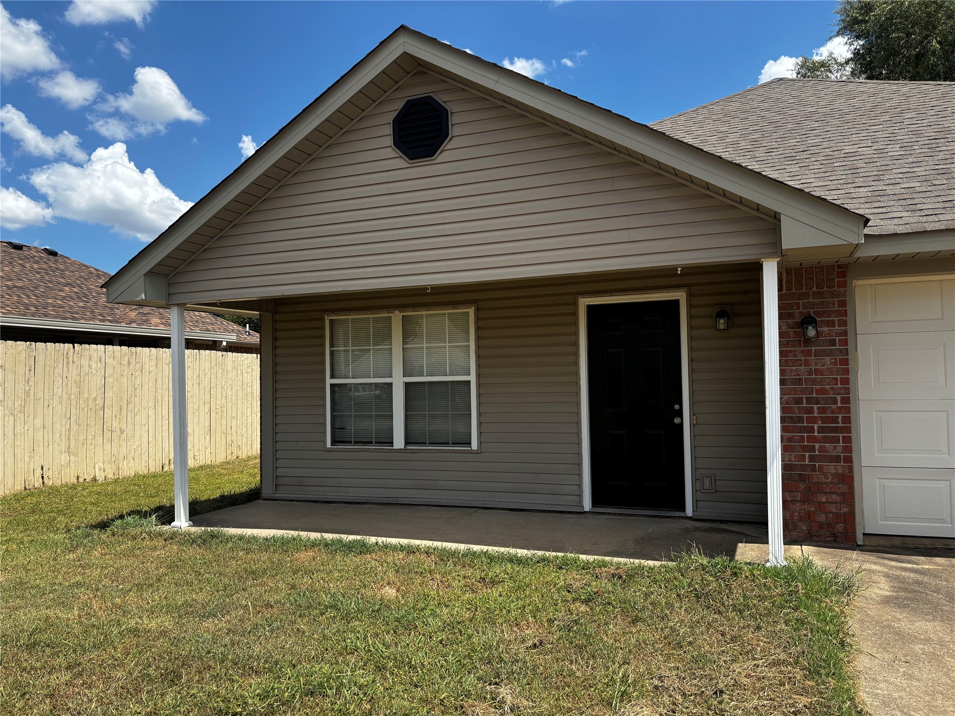1519 Cherokee Trail Muldrow OK 74948