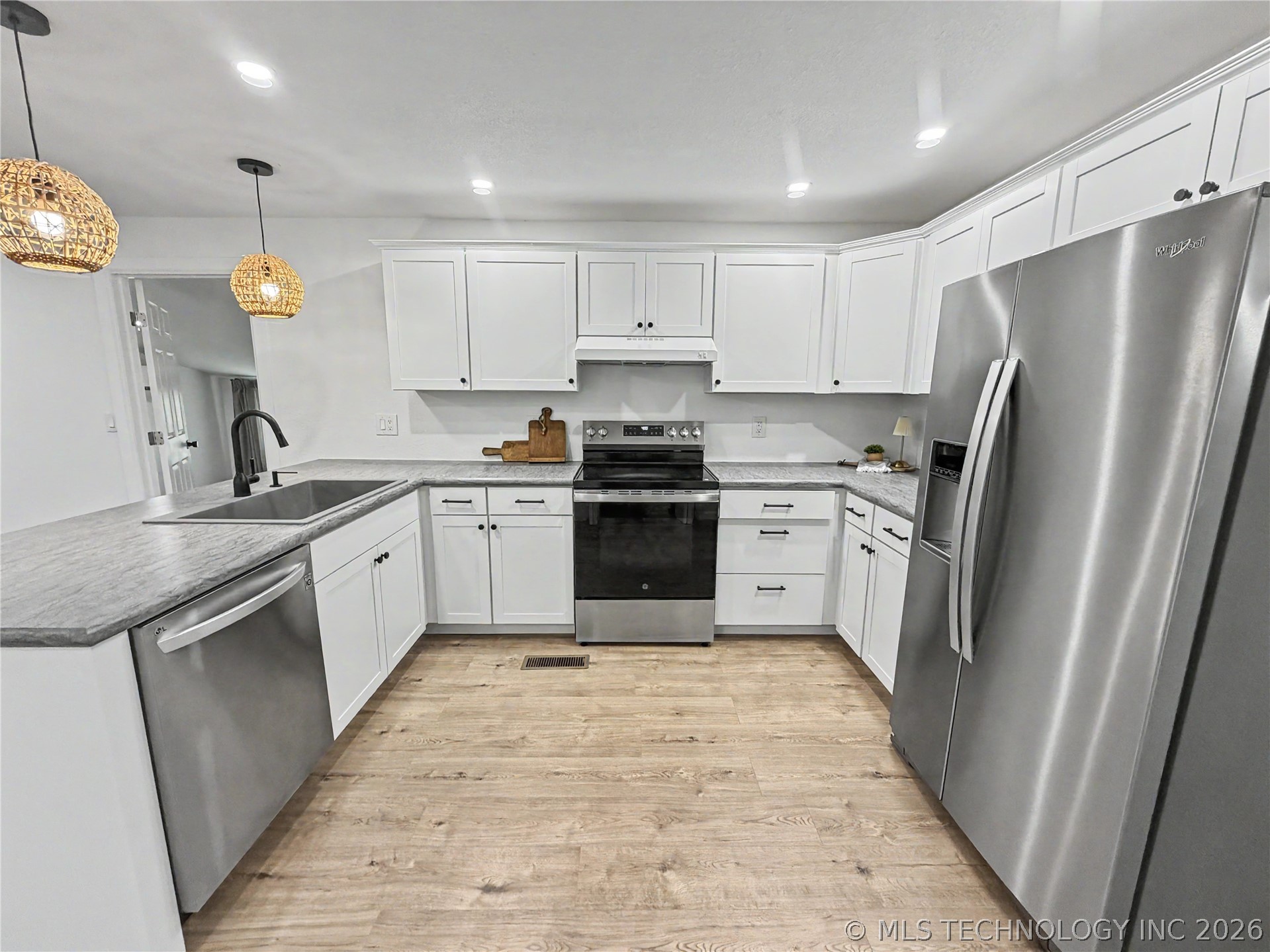 226 E Cedar Street Stilwell OK 74960