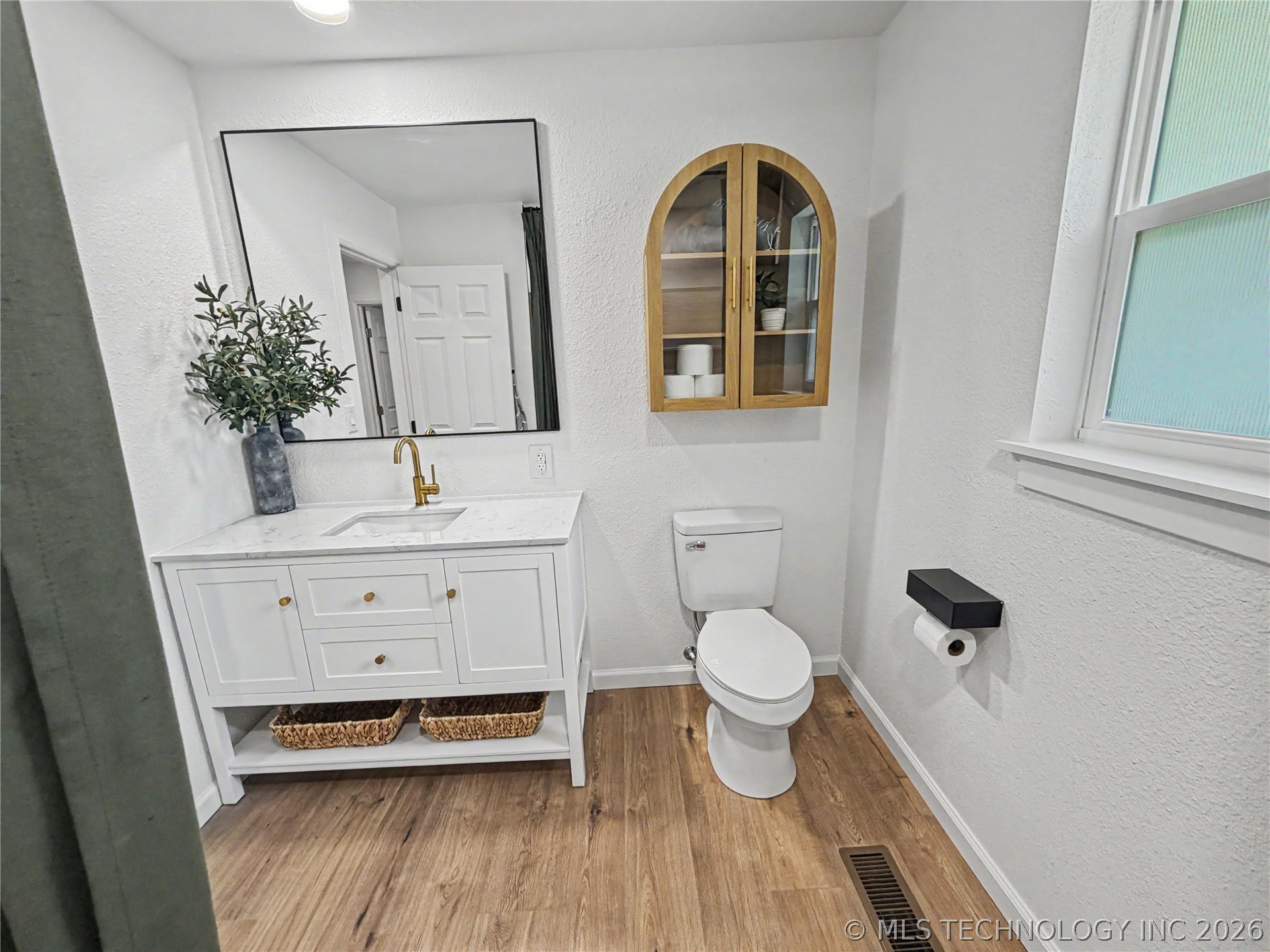 226 E Cedar Street Stilwell OK 74960