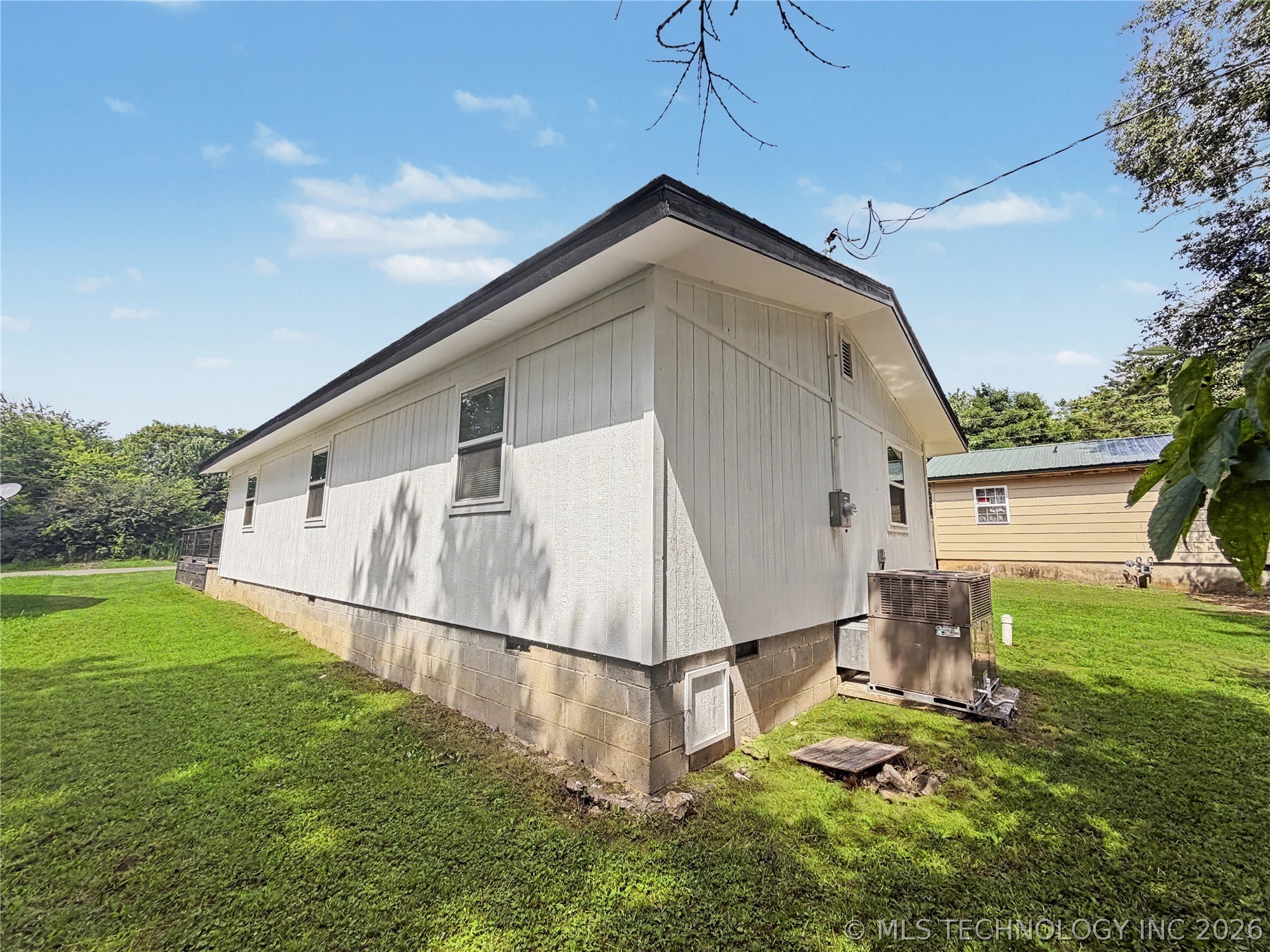 226 E Cedar Street Stilwell OK 74960