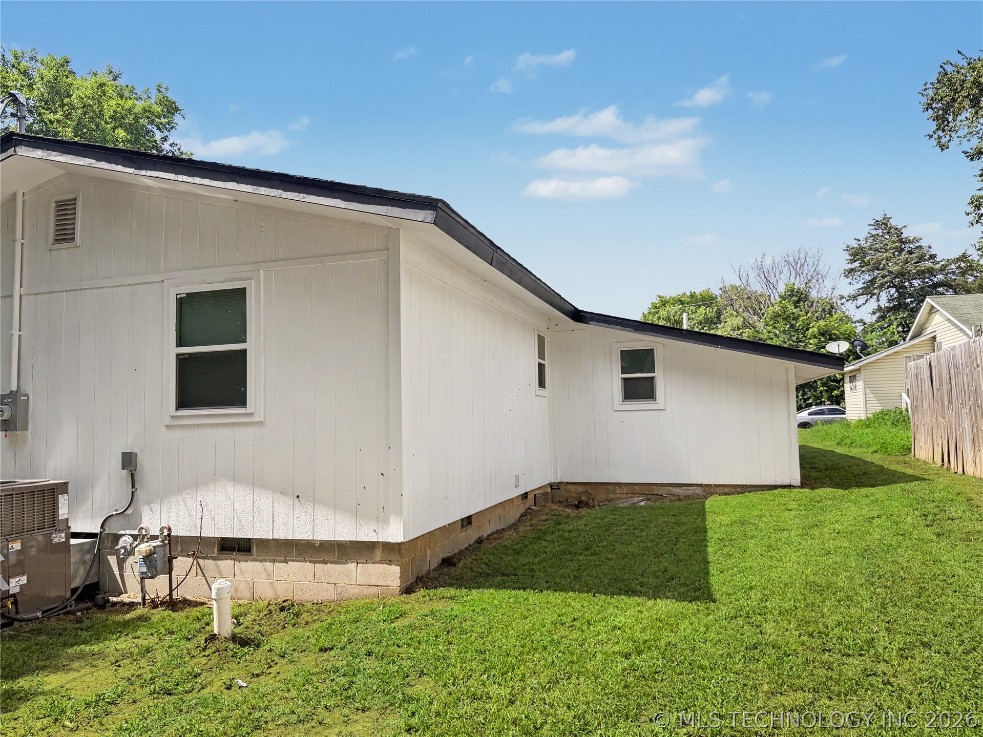 226 E Cedar Street Stilwell OK 74960
