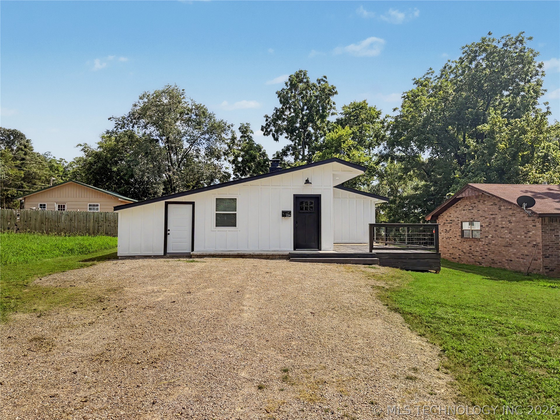 226 E Cedar Street Stilwell OK 74960