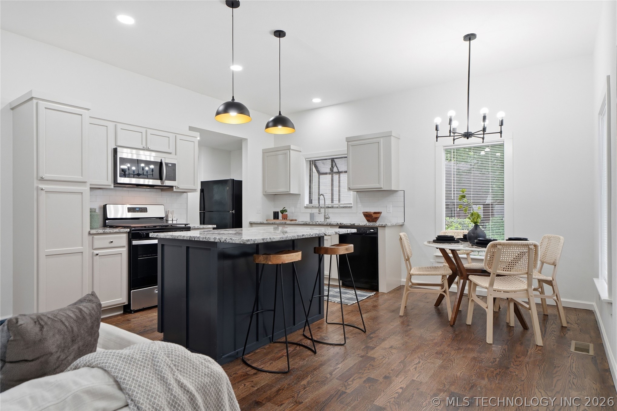 1812 W Reconciliation Way Tulsa OK 74127