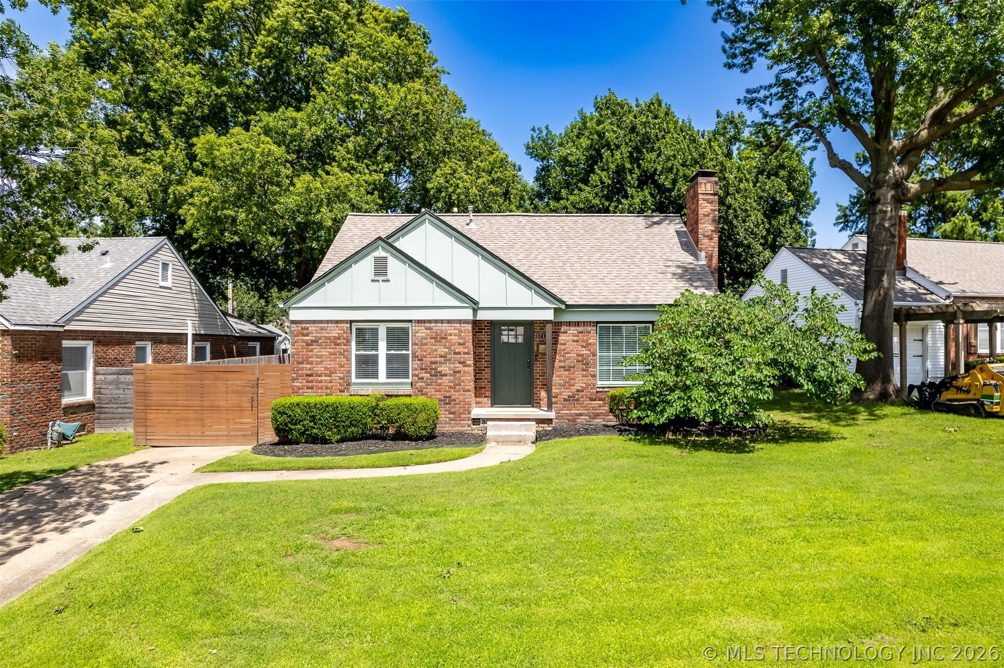 1713 S Columbia Place Tulsa OK 74104