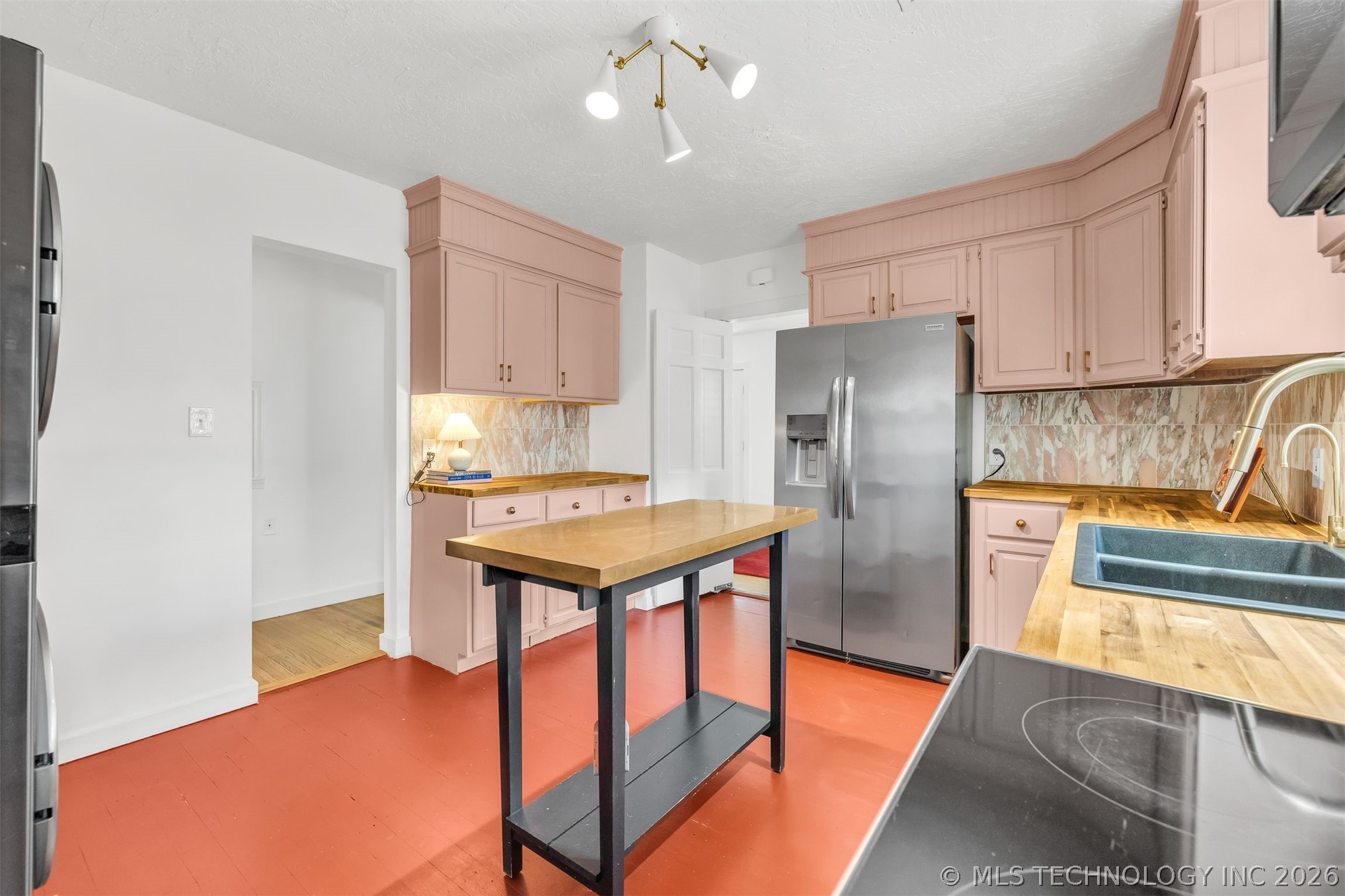 1713 S Columbia Place Tulsa OK 74104