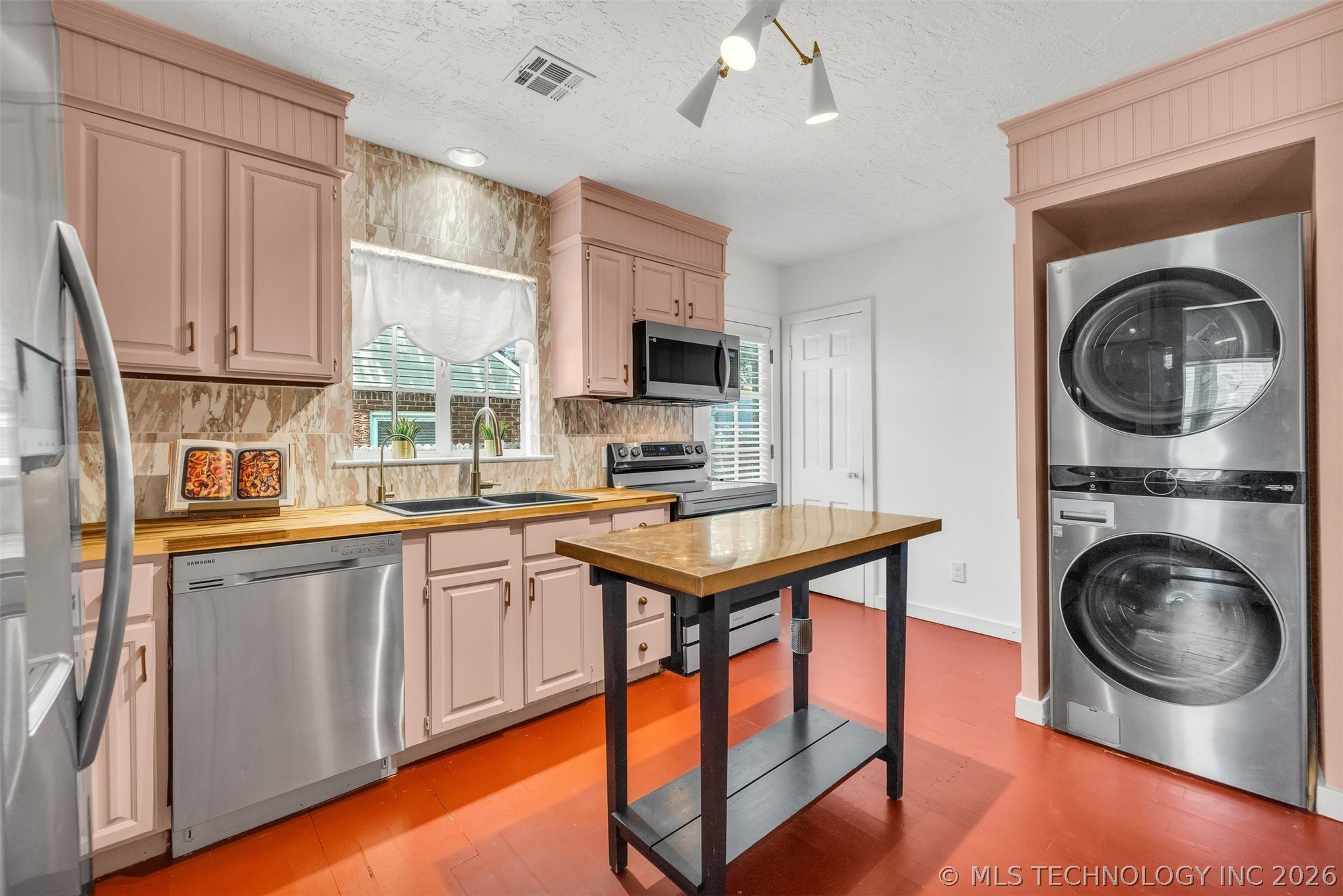 1713 S Columbia Place Tulsa OK 74104