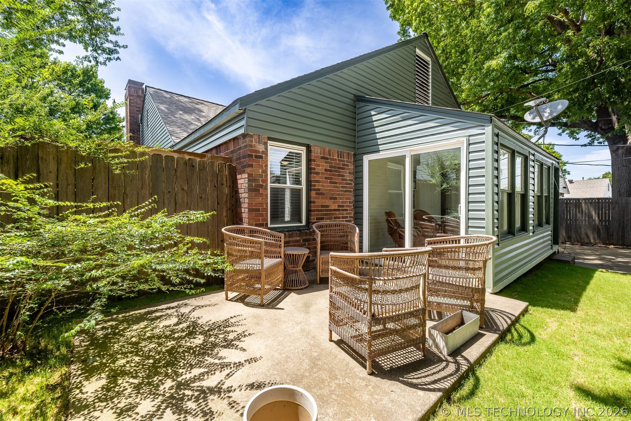 1713 S Columbia Place Tulsa OK 74104