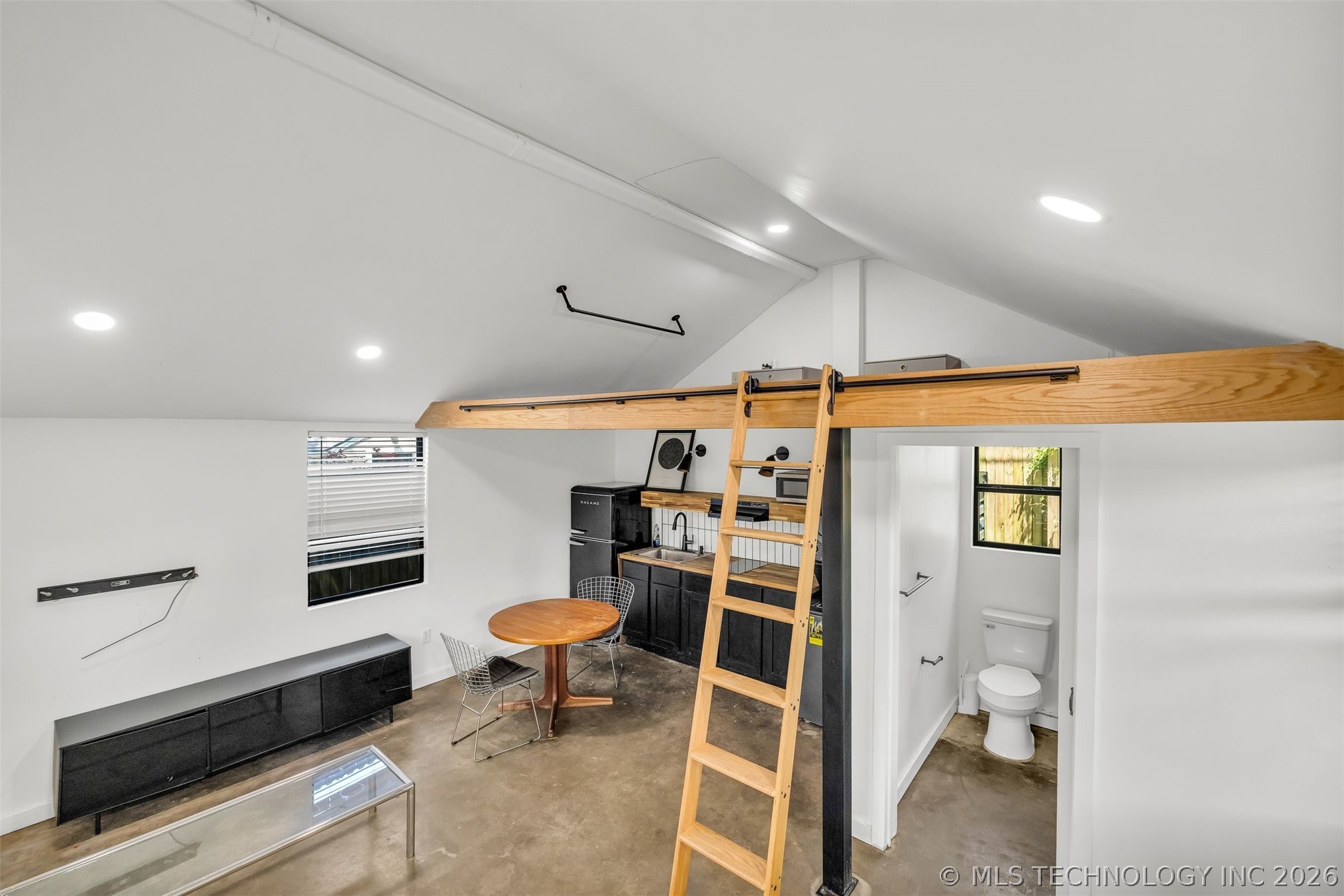 1713 S Columbia Place Tulsa OK 74104