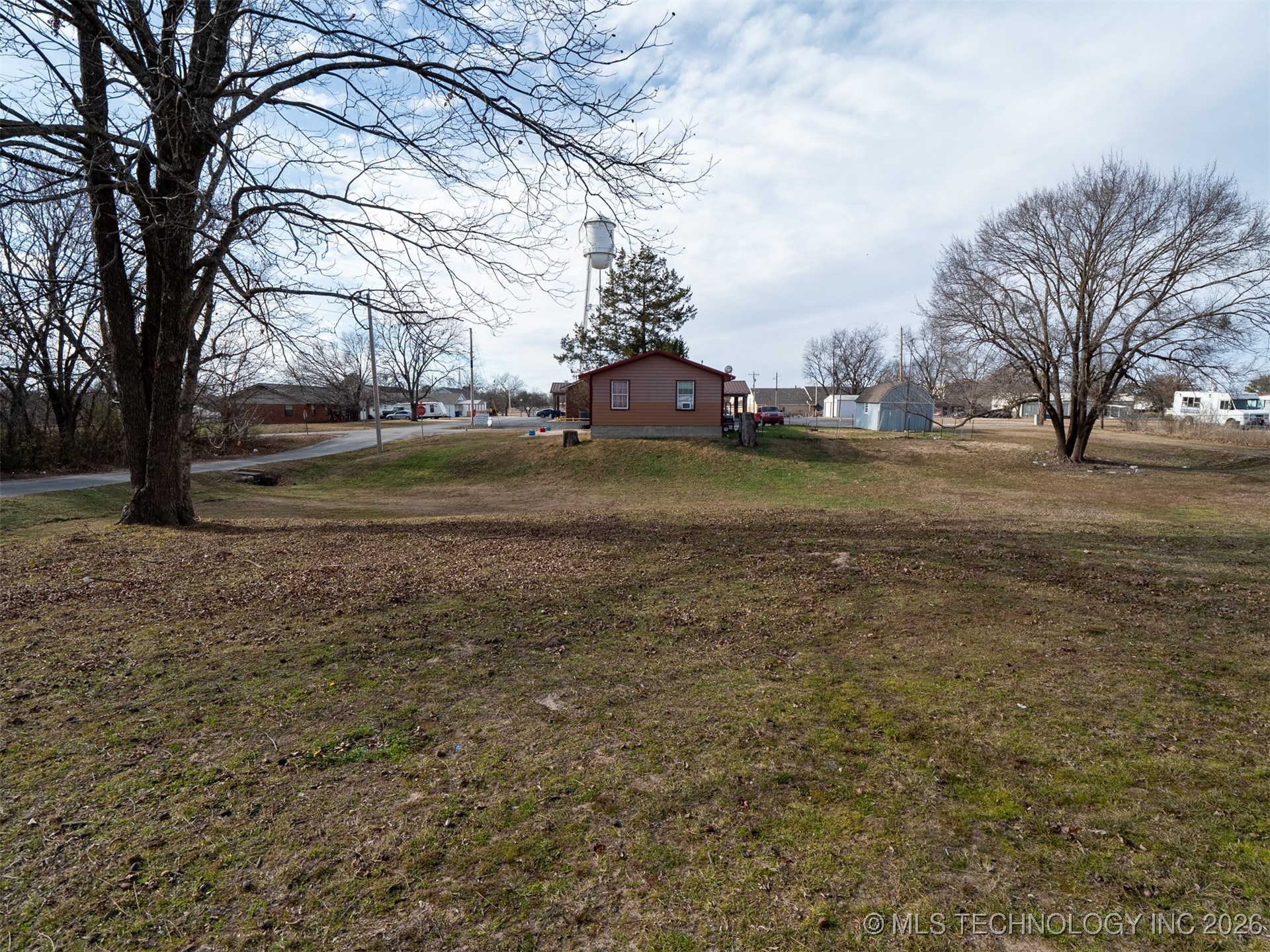 104 S Denver Allen OK 74825