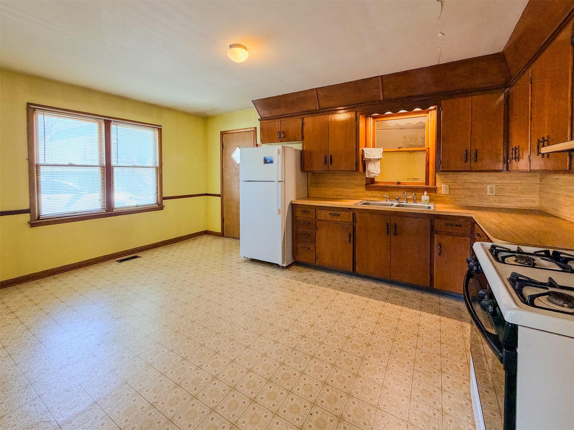1121 W 4th Street Tahlequah OK 74464