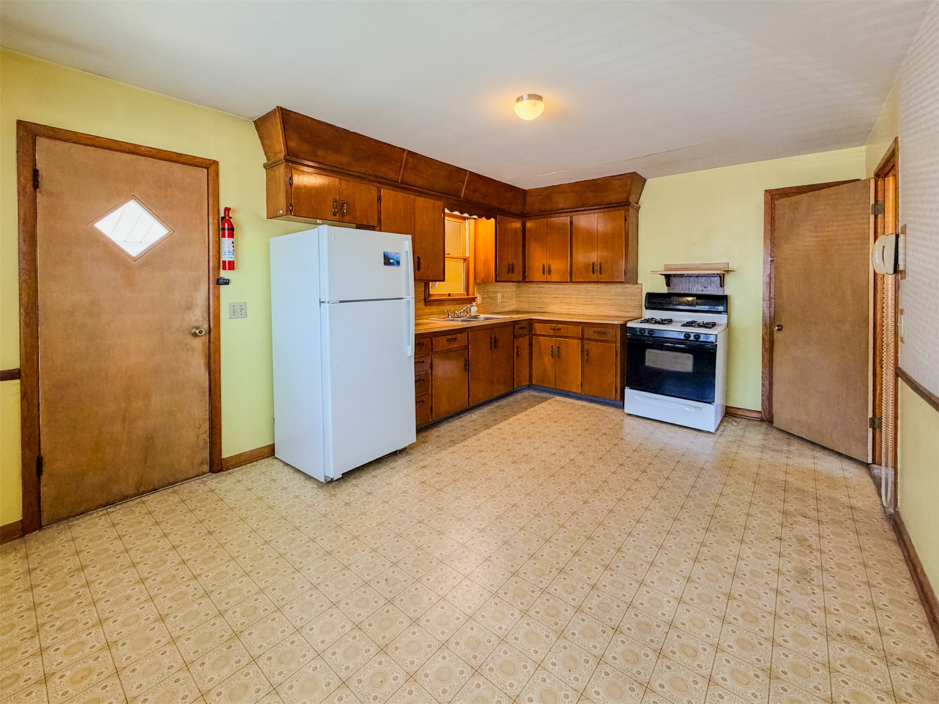 1121 W 4th Street Tahlequah OK 74464