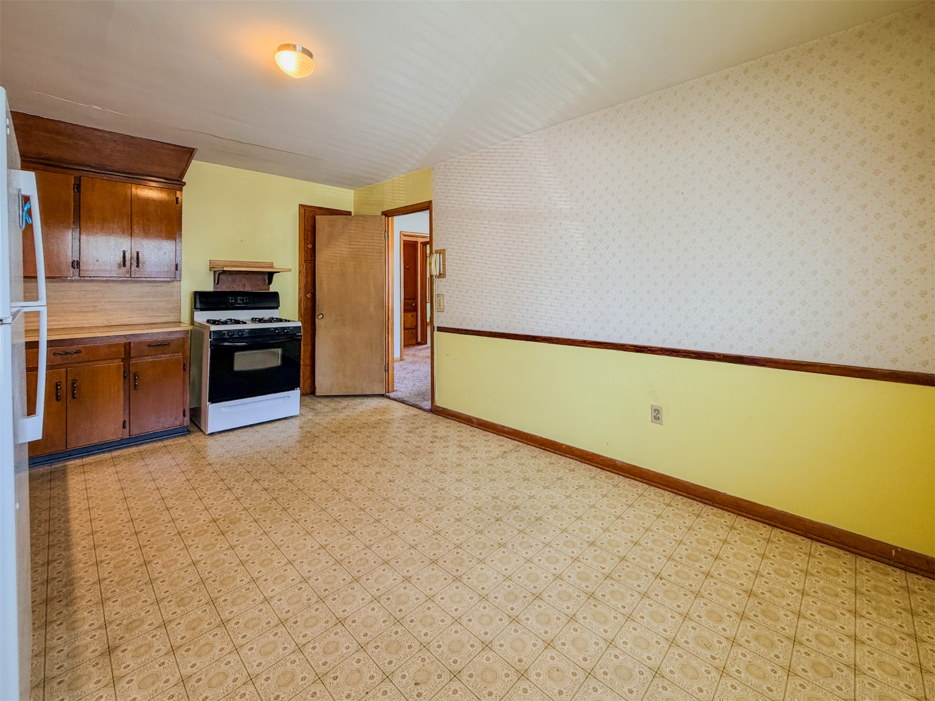 1121 W 4th Street Tahlequah OK 74464