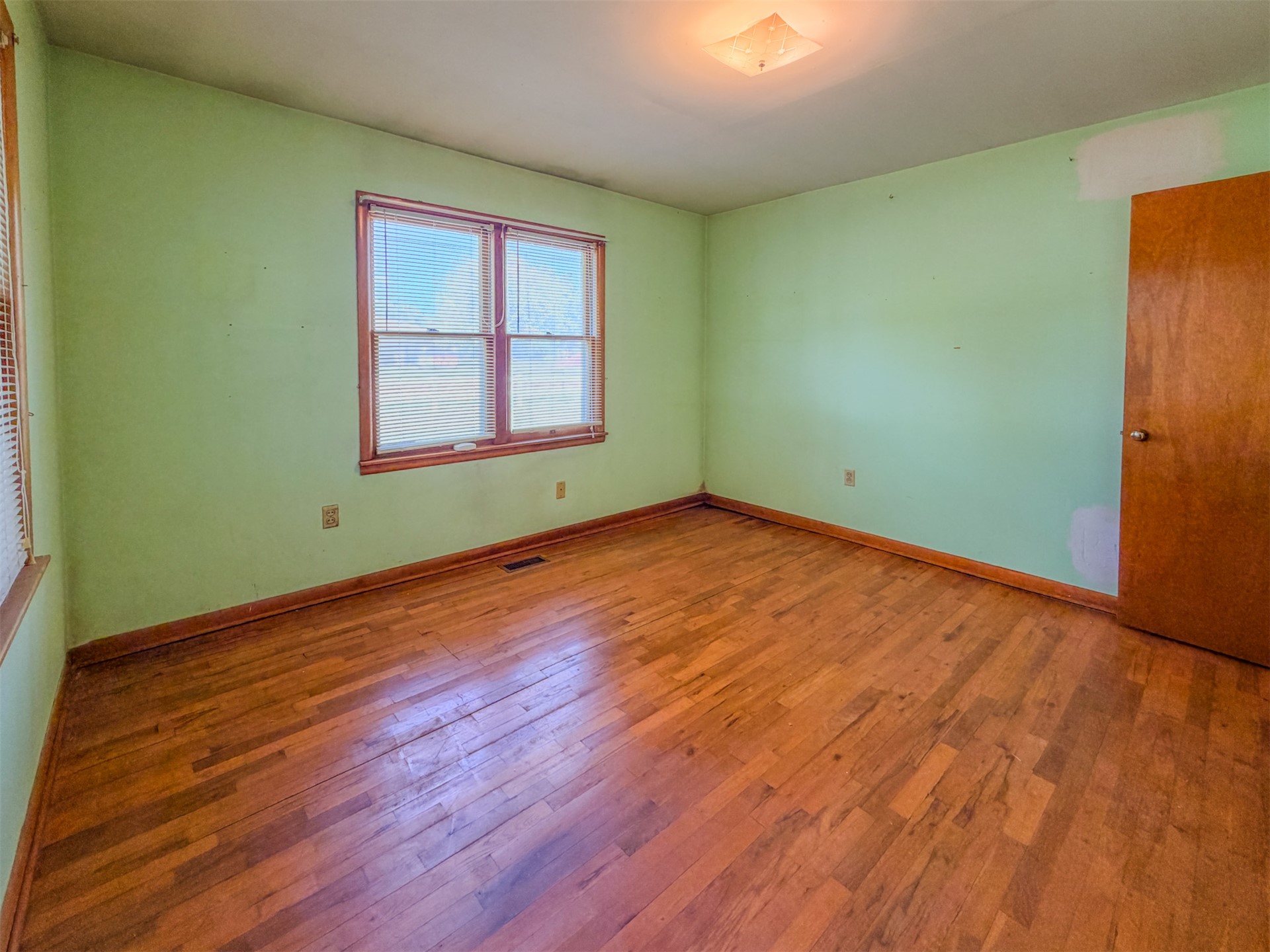1121 W 4th Street Tahlequah OK 74464