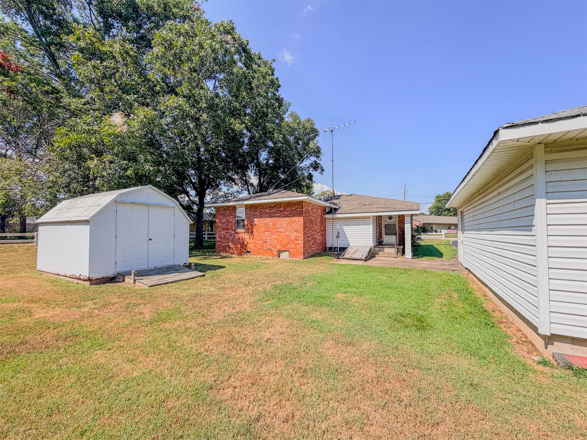 1121 W 4th Street Tahlequah OK 74464