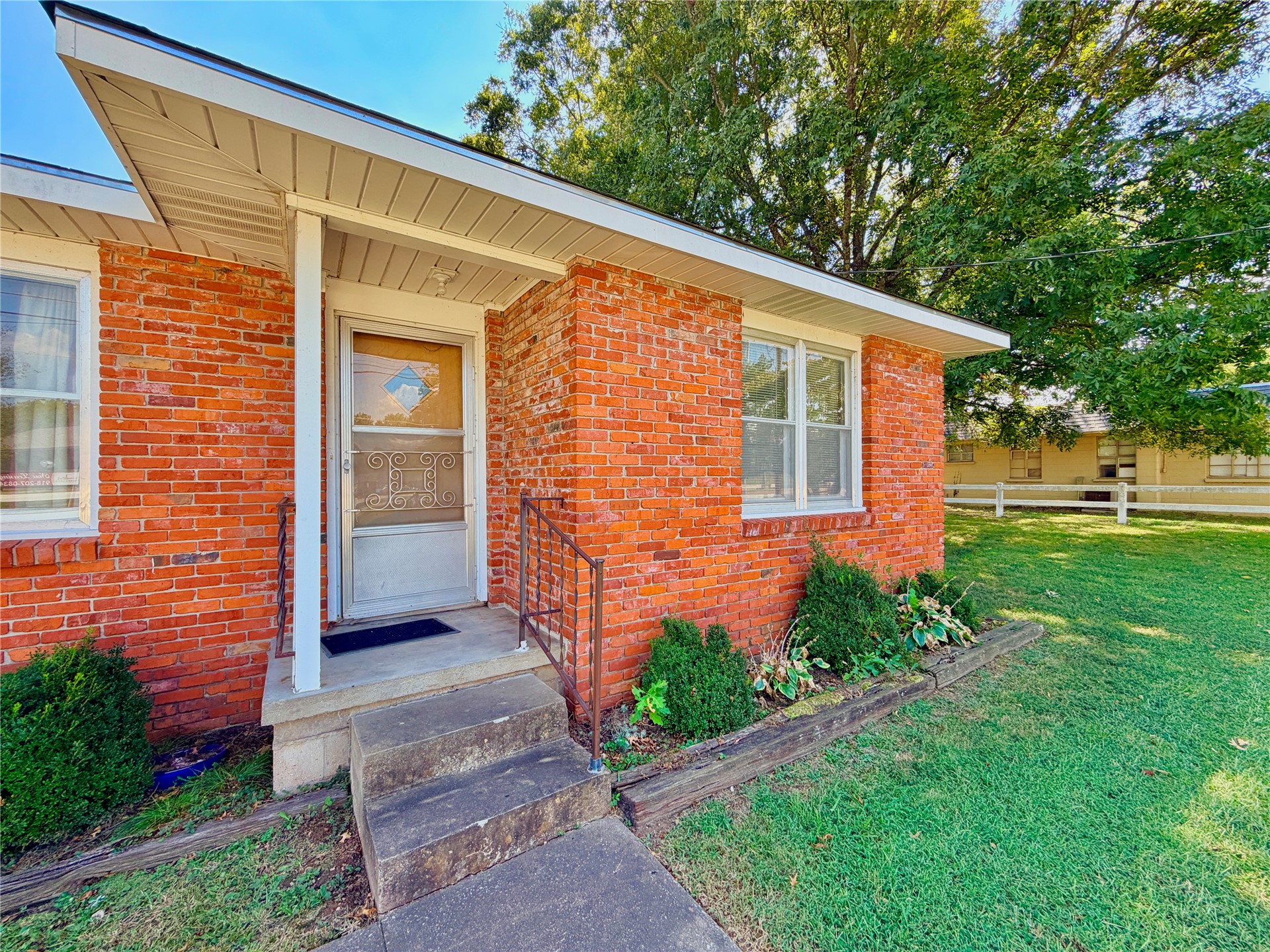 1121 W 4th Street Tahlequah OK 74464