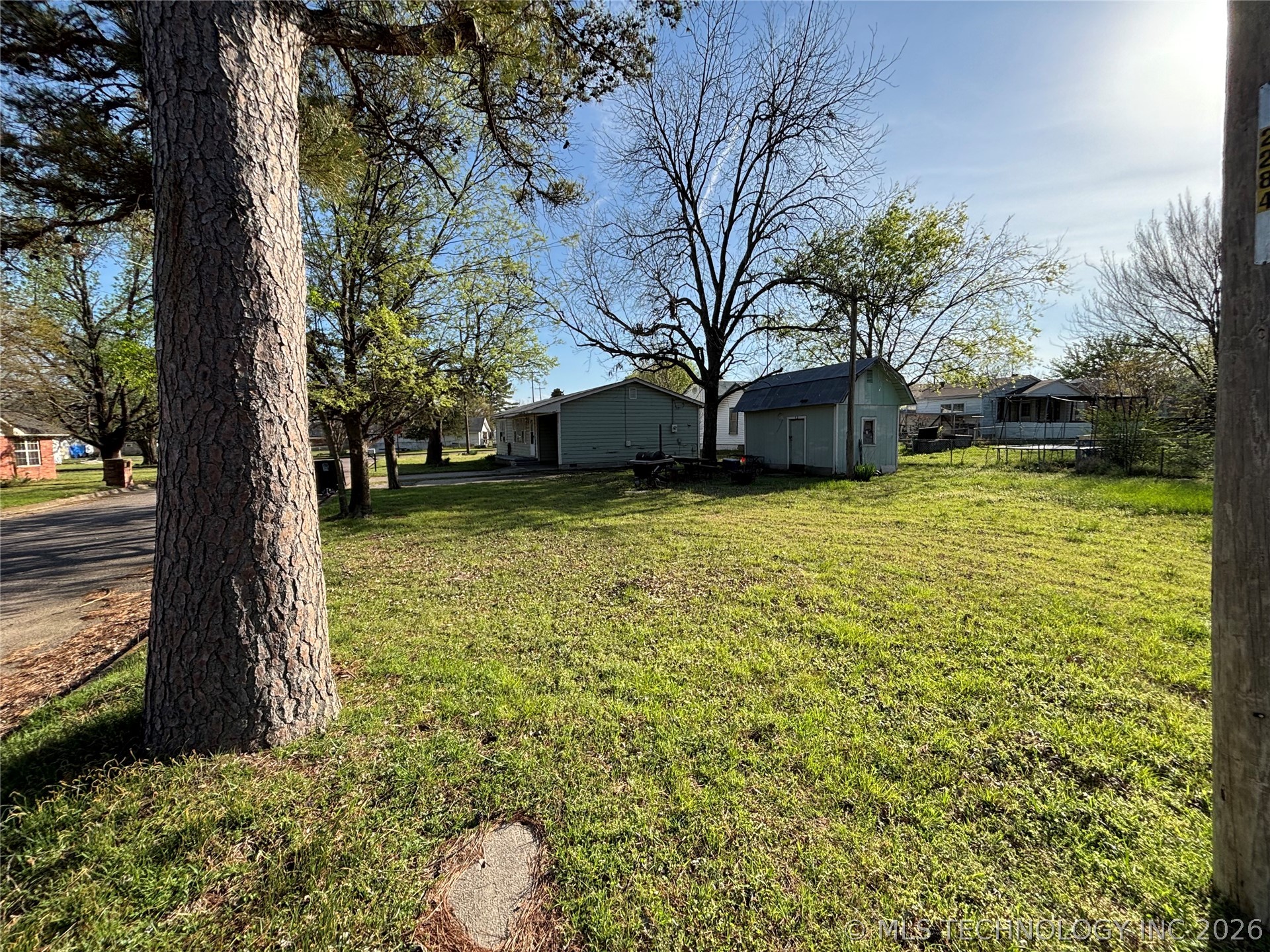 902 Roosevelt Durant OK 74701