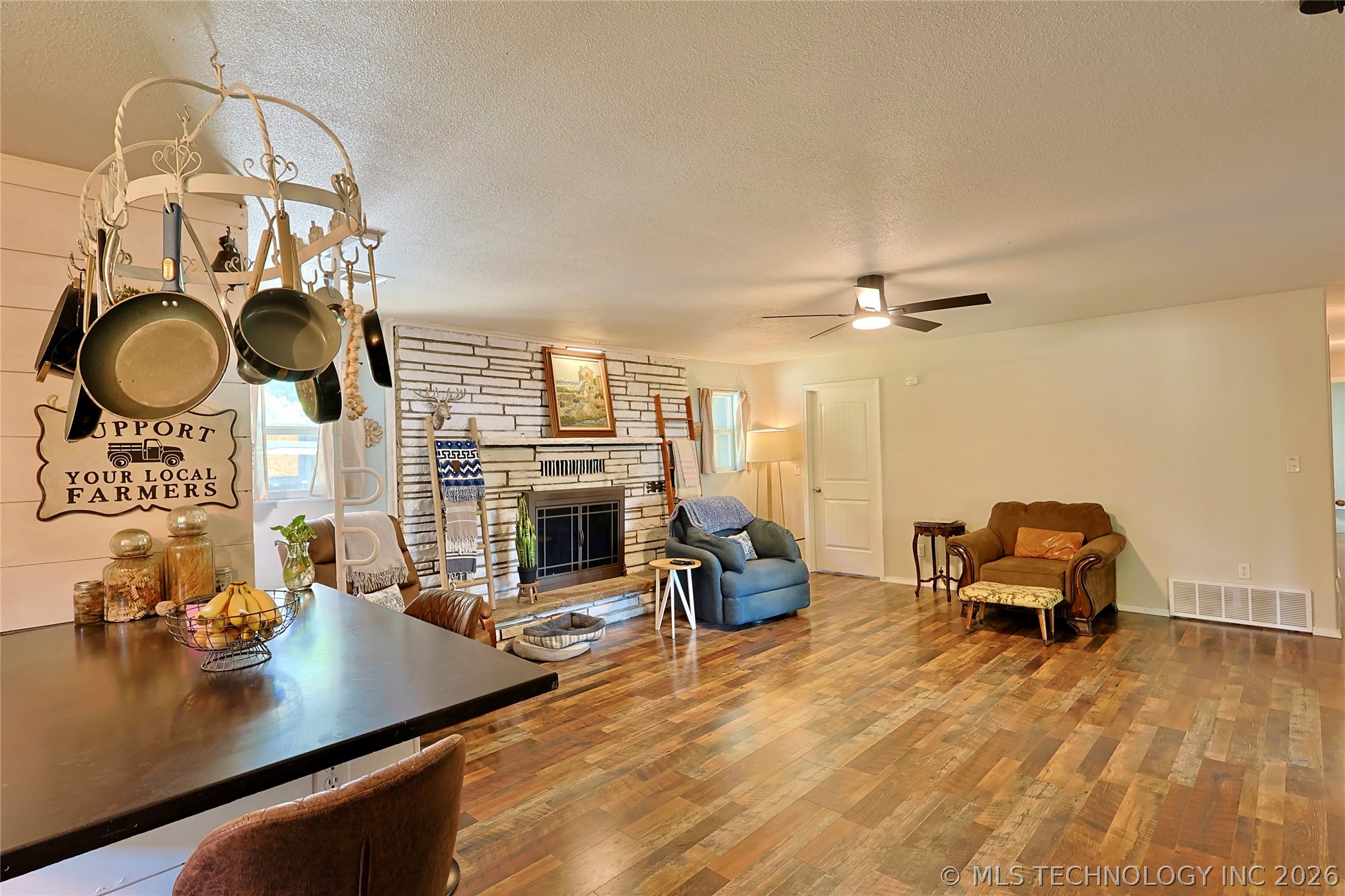 330 Kiamichi Eufaula OK 74432