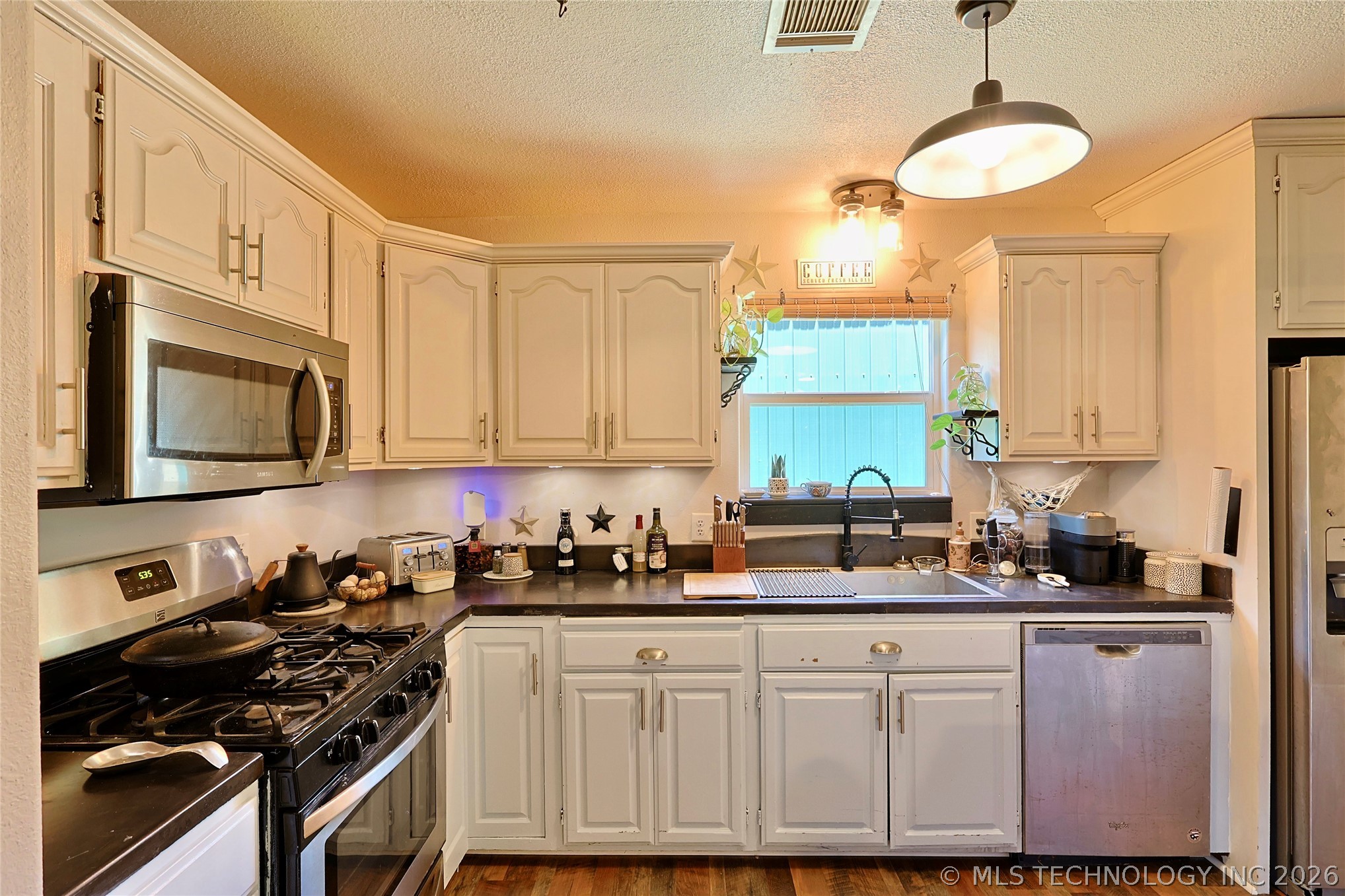 330 Kiamichi Eufaula OK 74432
