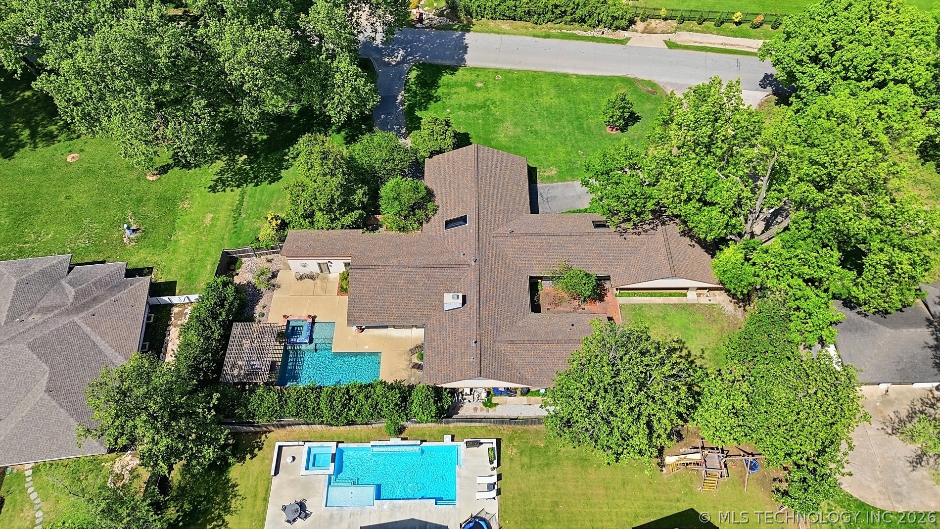 2222 E 45th Place Tulsa OK 74105