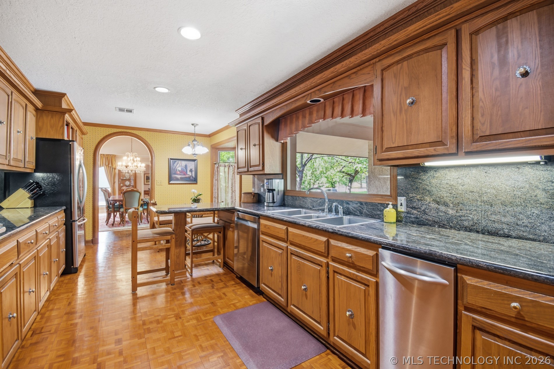 2222 E 45th Place Tulsa OK 74105