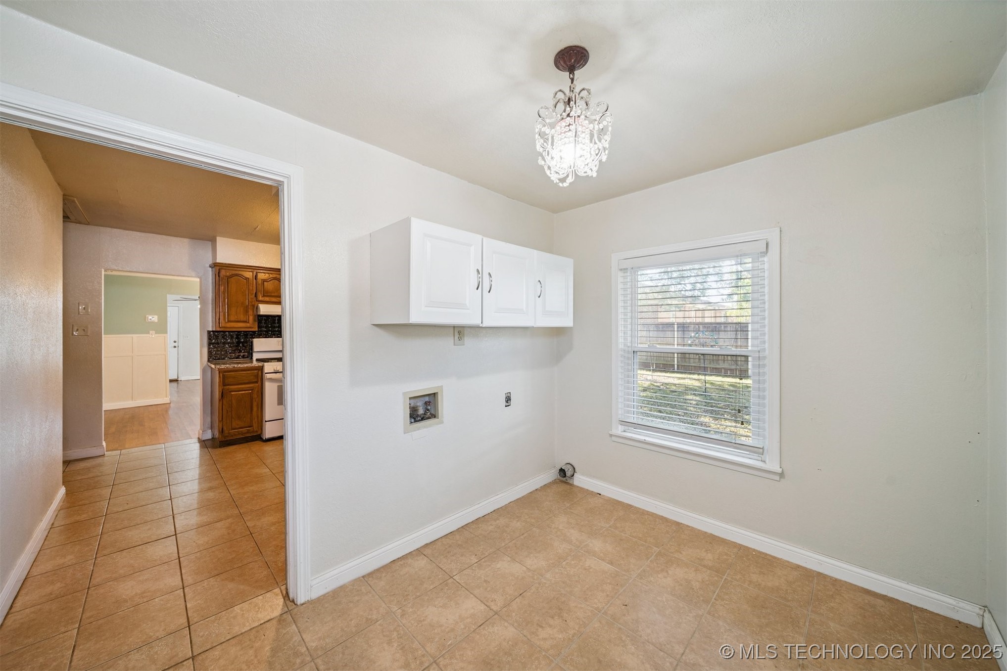 119 E Ross Avenue Sapulpa OK 74066