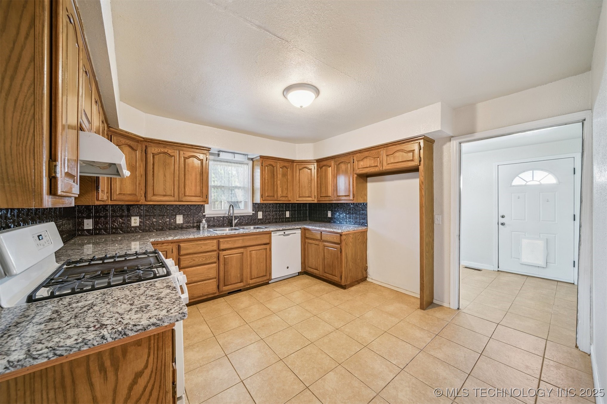 119 E Ross Avenue Sapulpa OK 74066