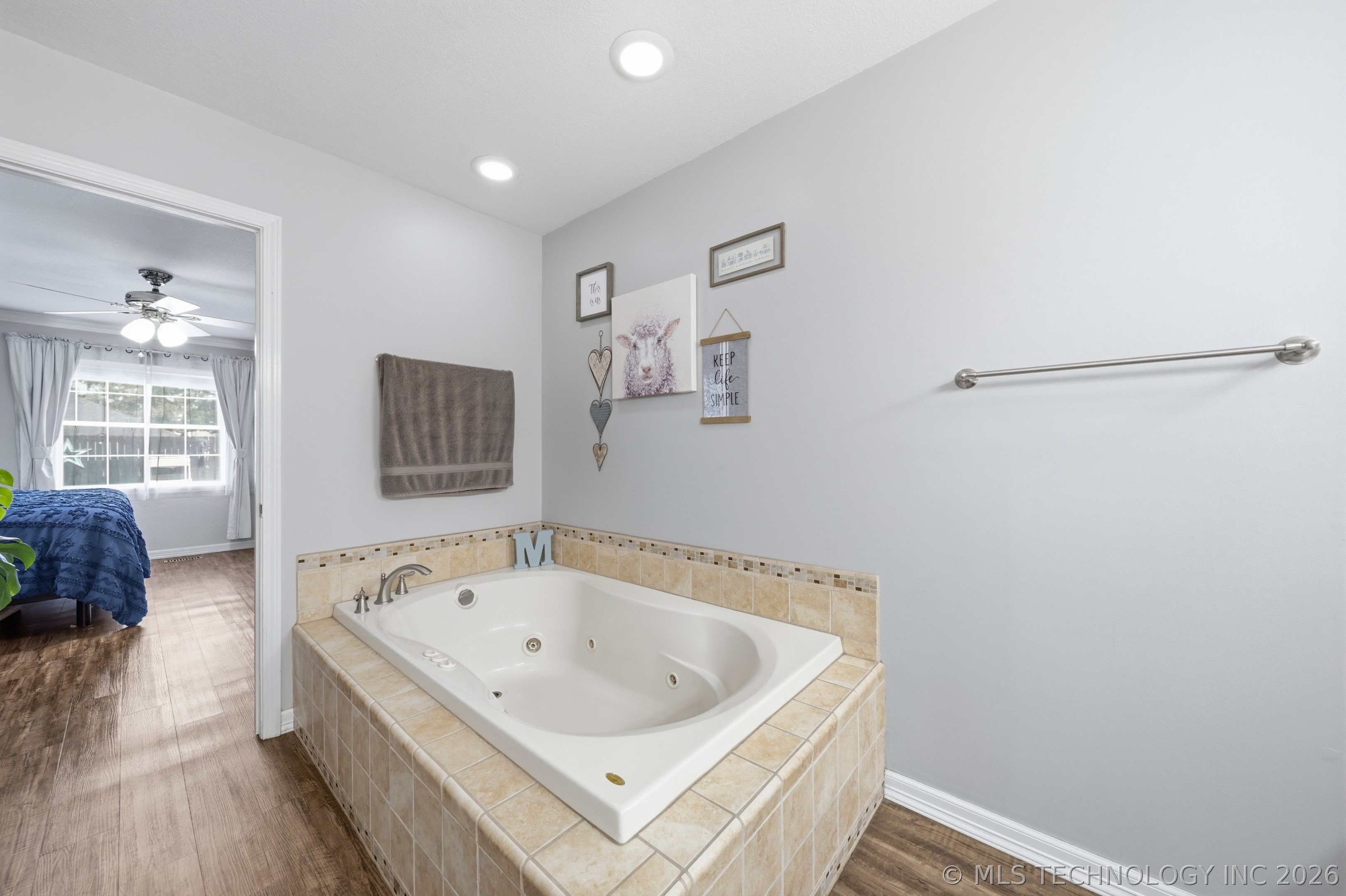3725 S 69th Westcourt Tulsa OK 74107