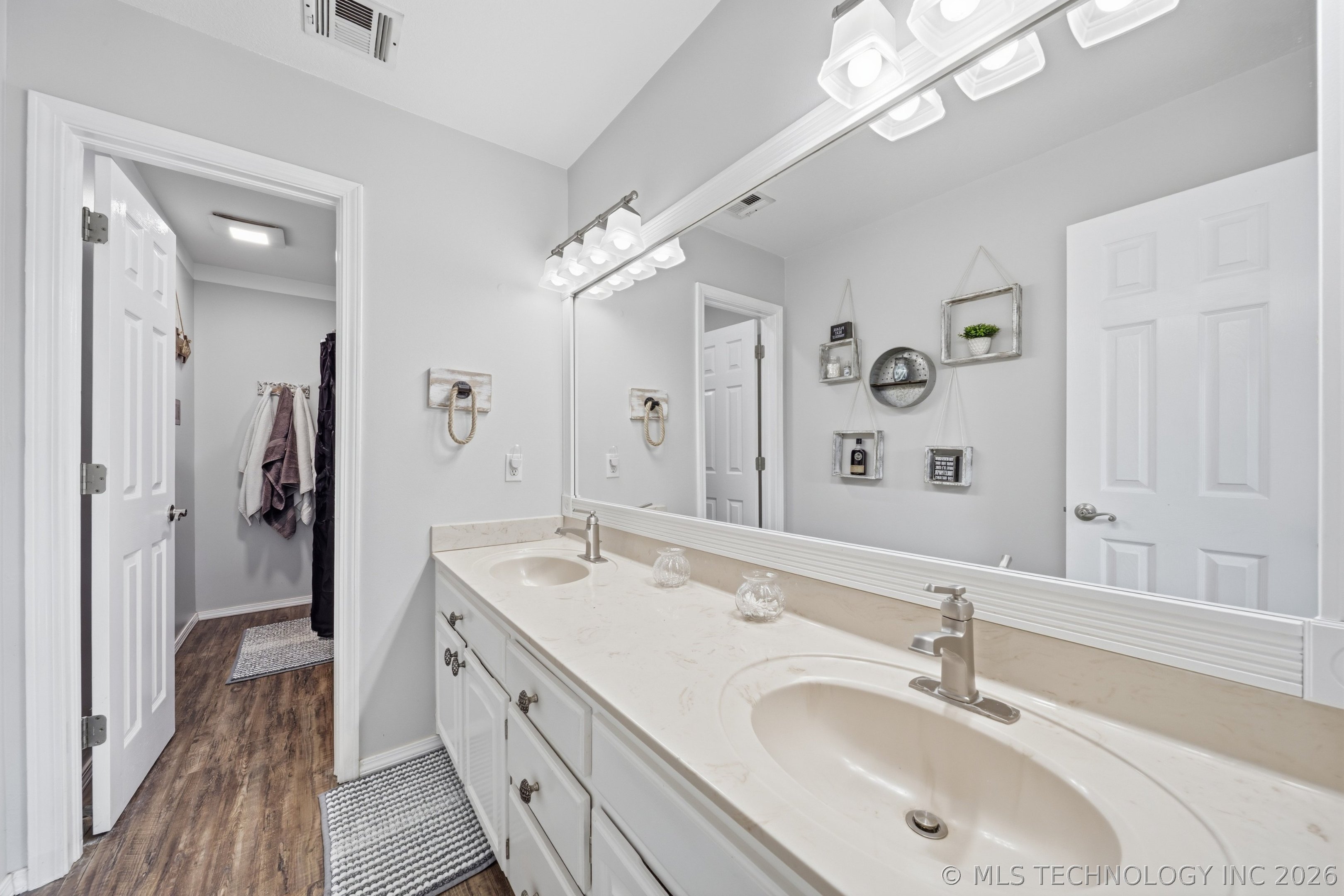 3725 S 69th Westcourt Tulsa OK 74107