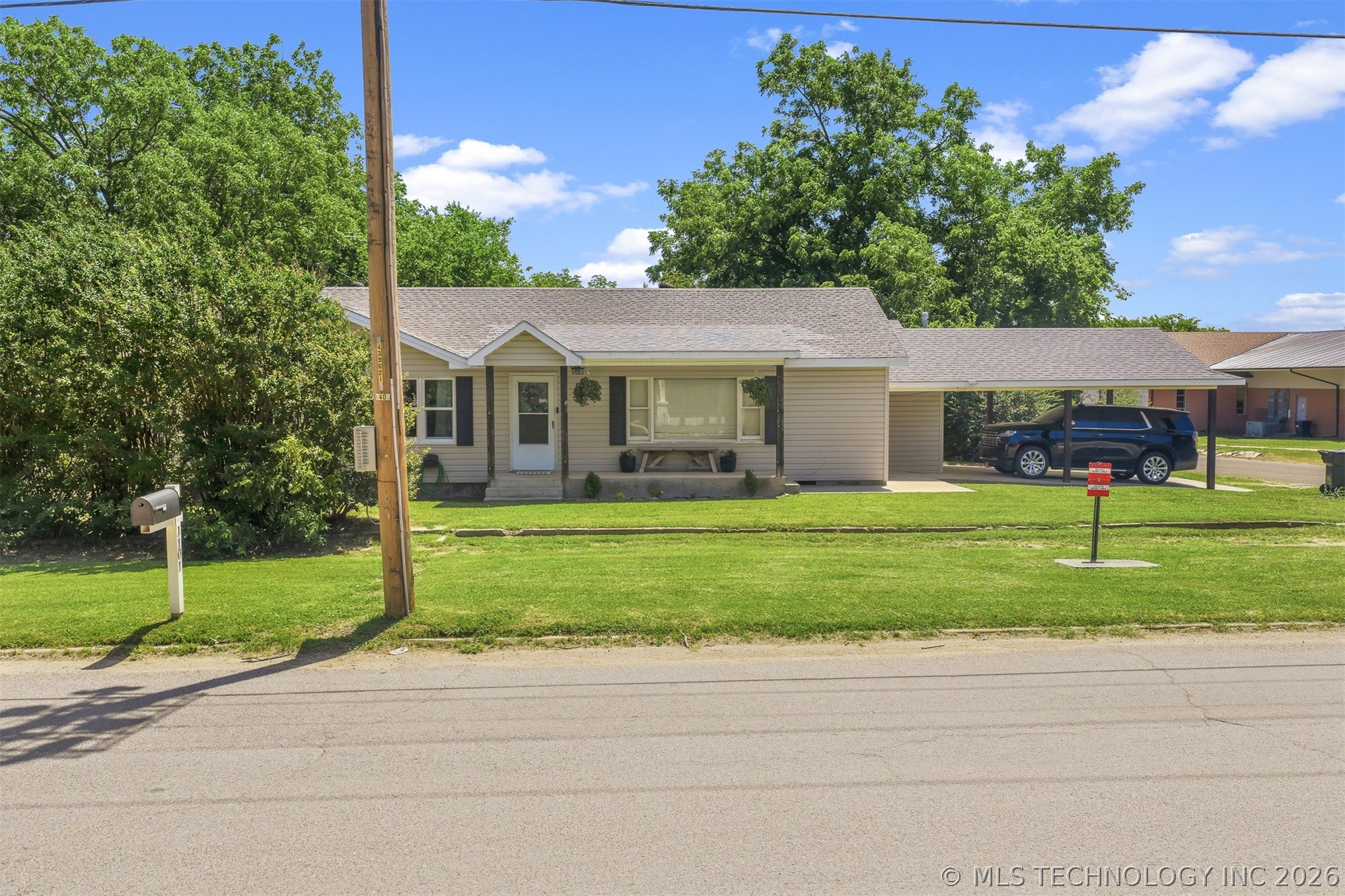 1126 W 12th Sulphur OK 73086