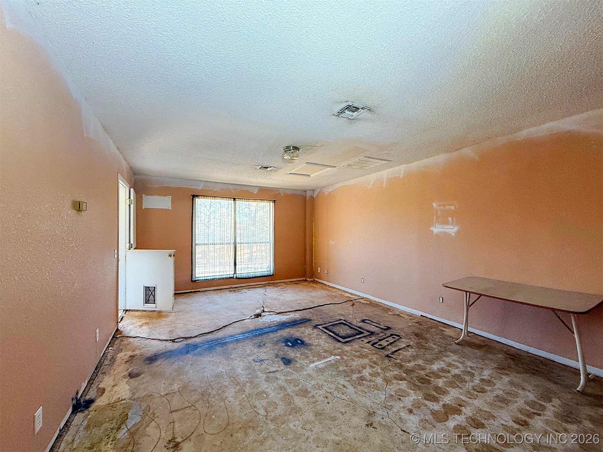 1231 W Easy Street Tishomingo OK 73460