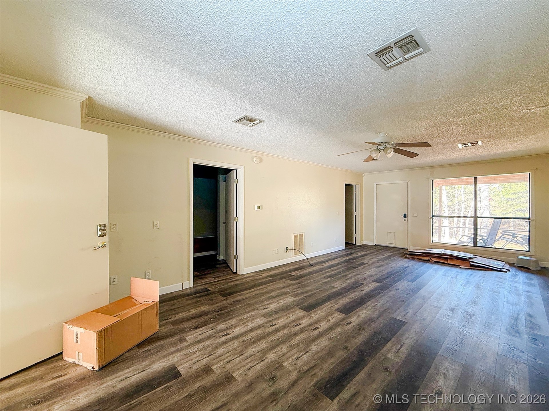 1231 W Easy Street Tishomingo OK 73460