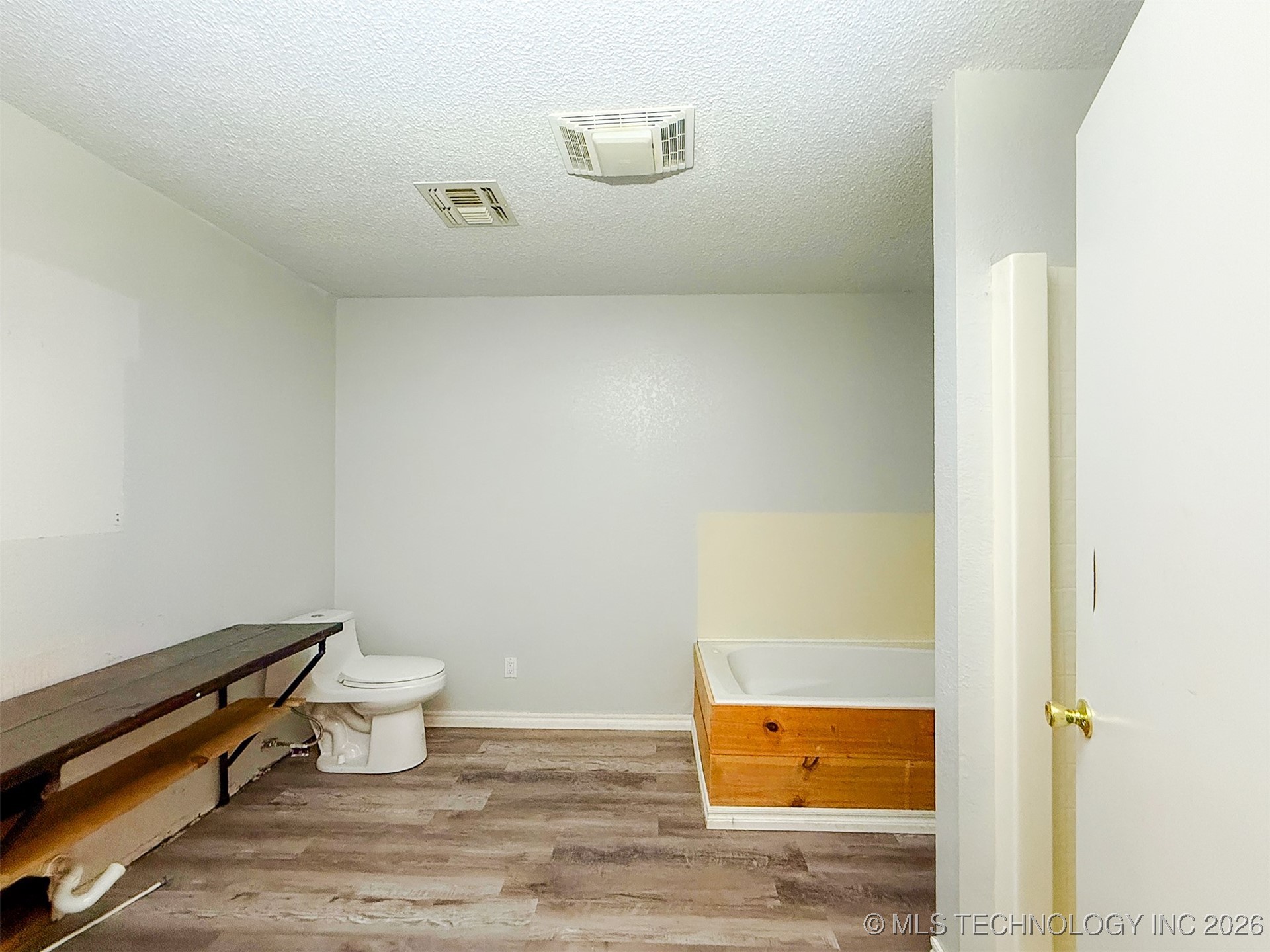 1231 W Easy Street Tishomingo OK 73460