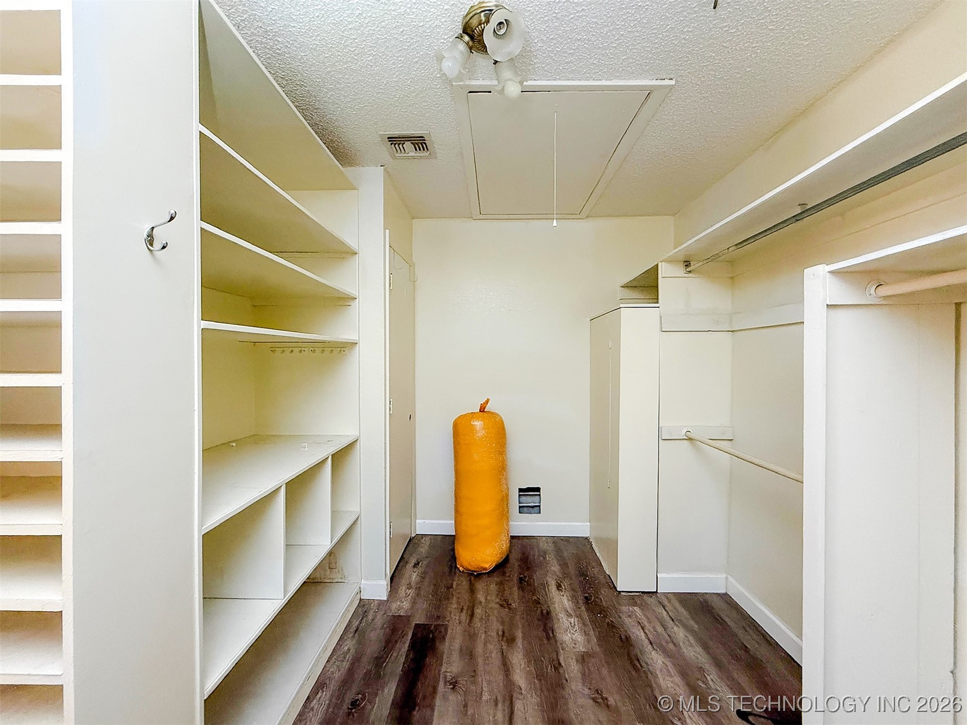 1231 W Easy Street Tishomingo OK 73460