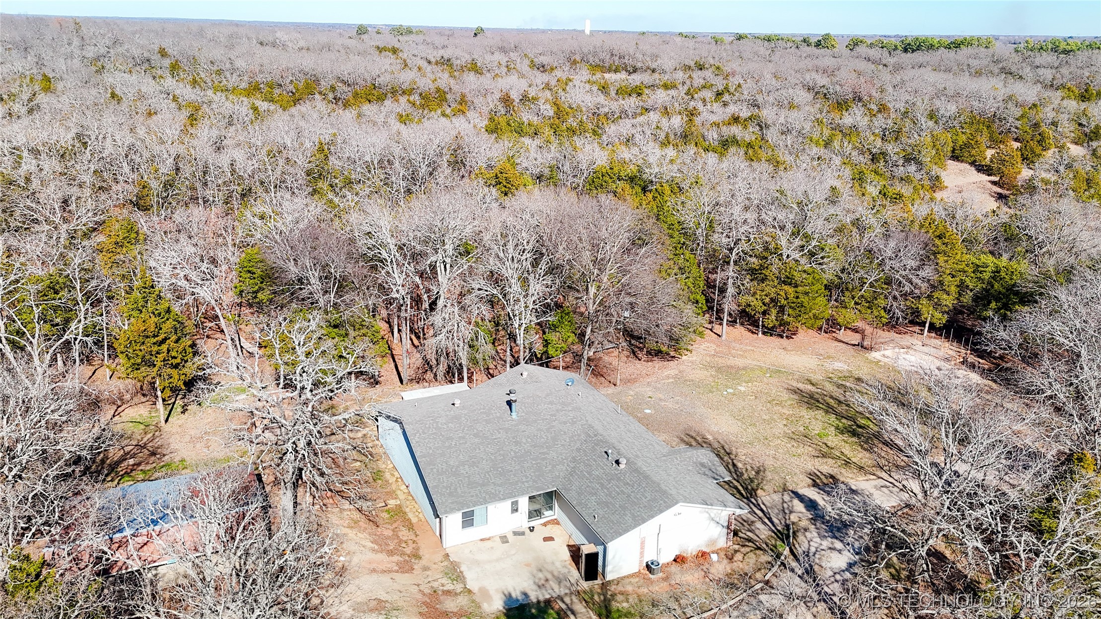 1231 W Easy Street Tishomingo OK 73460