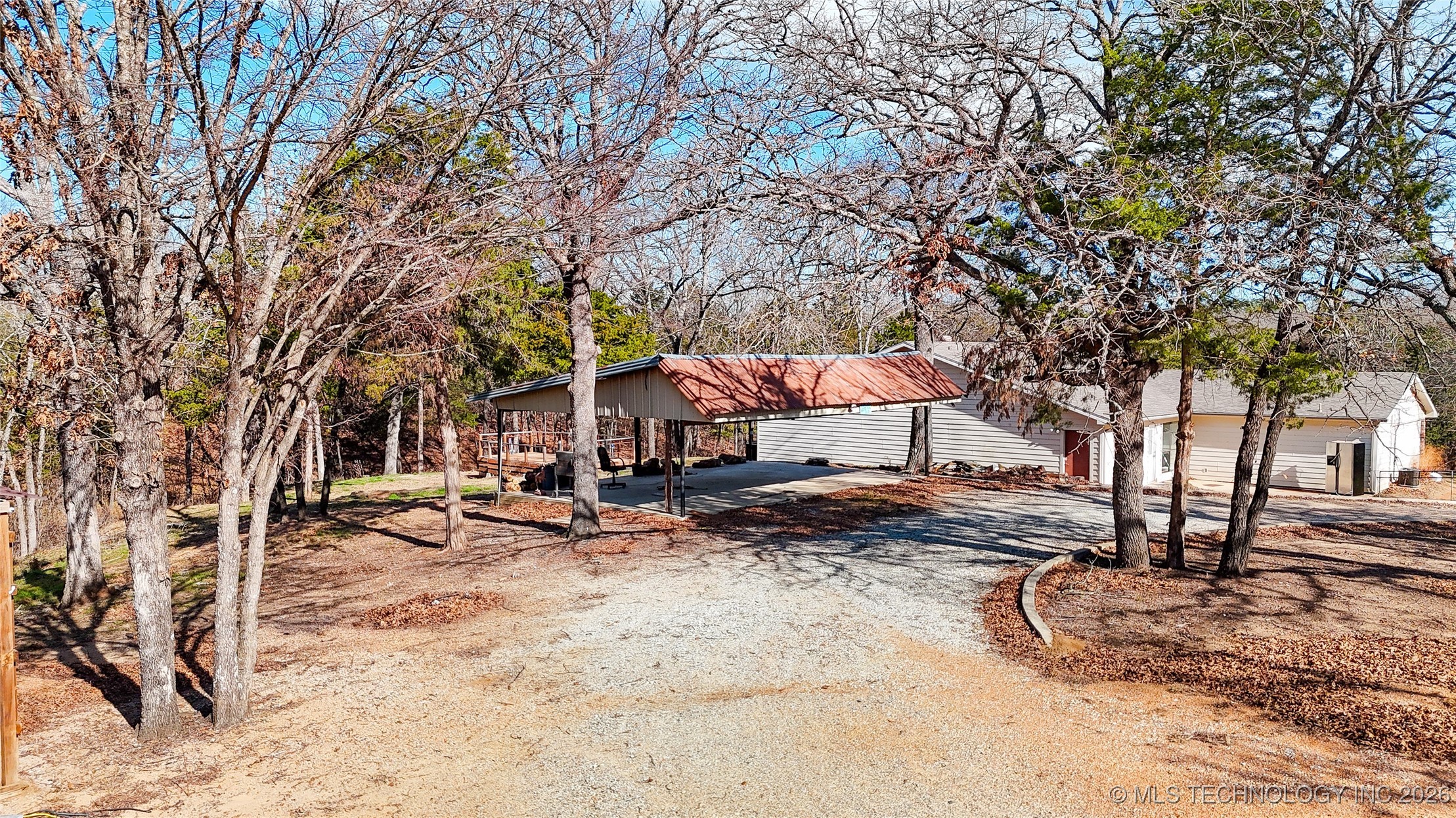 1231 W Easy Street Tishomingo OK 73460