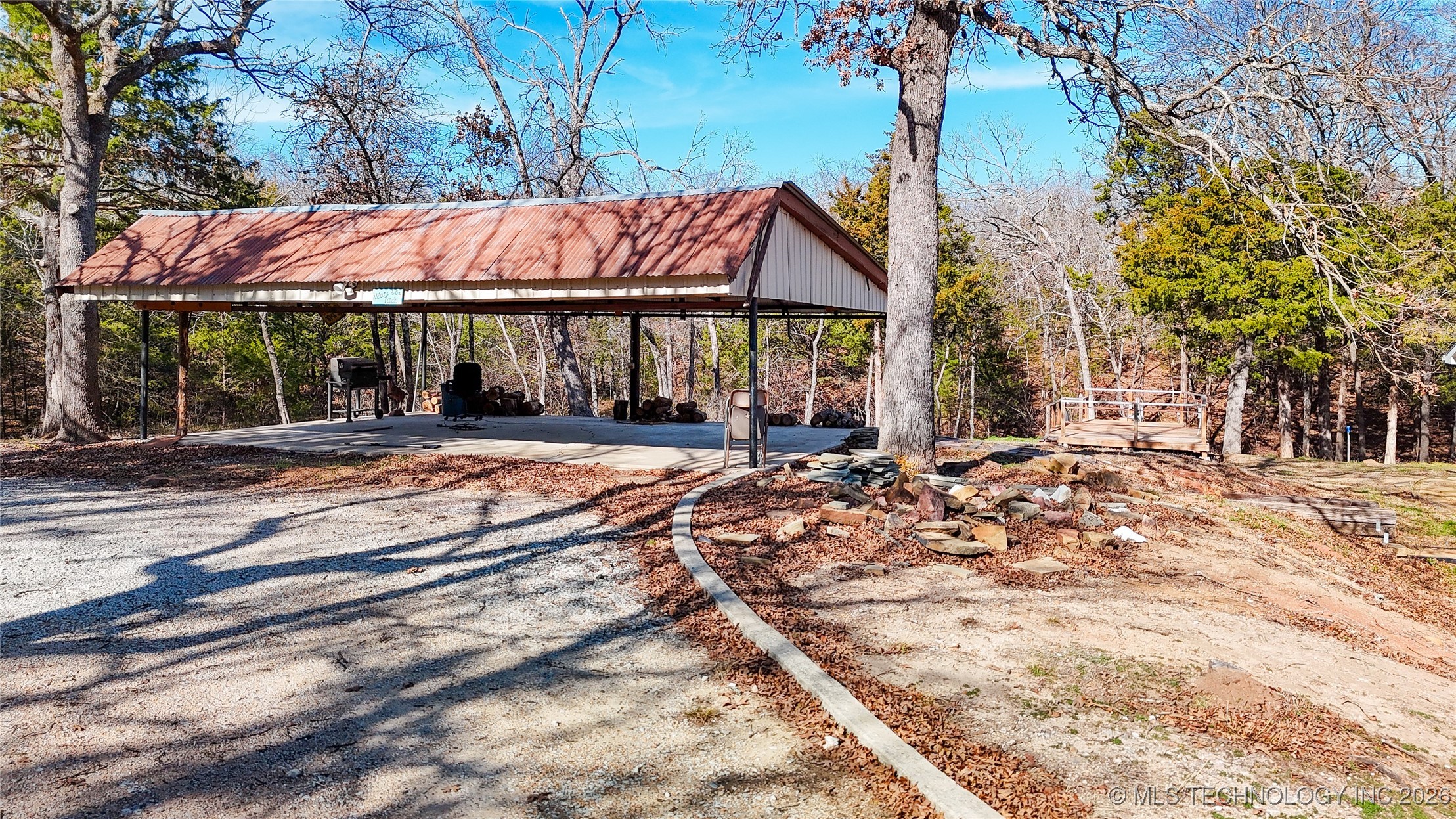 1231 W Easy Street Tishomingo OK 73460